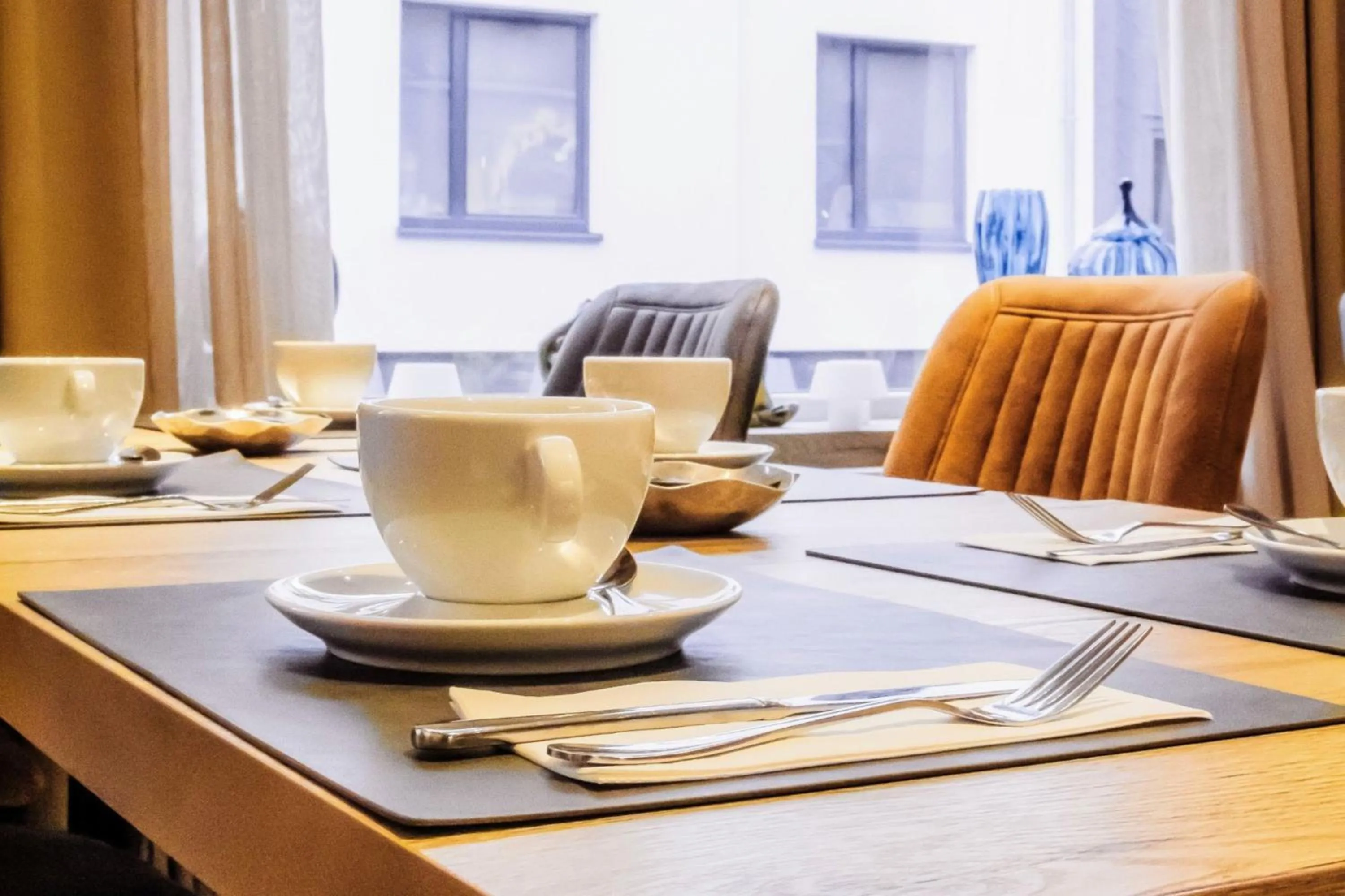 Restaurant/places to eat in Hotel des Postes