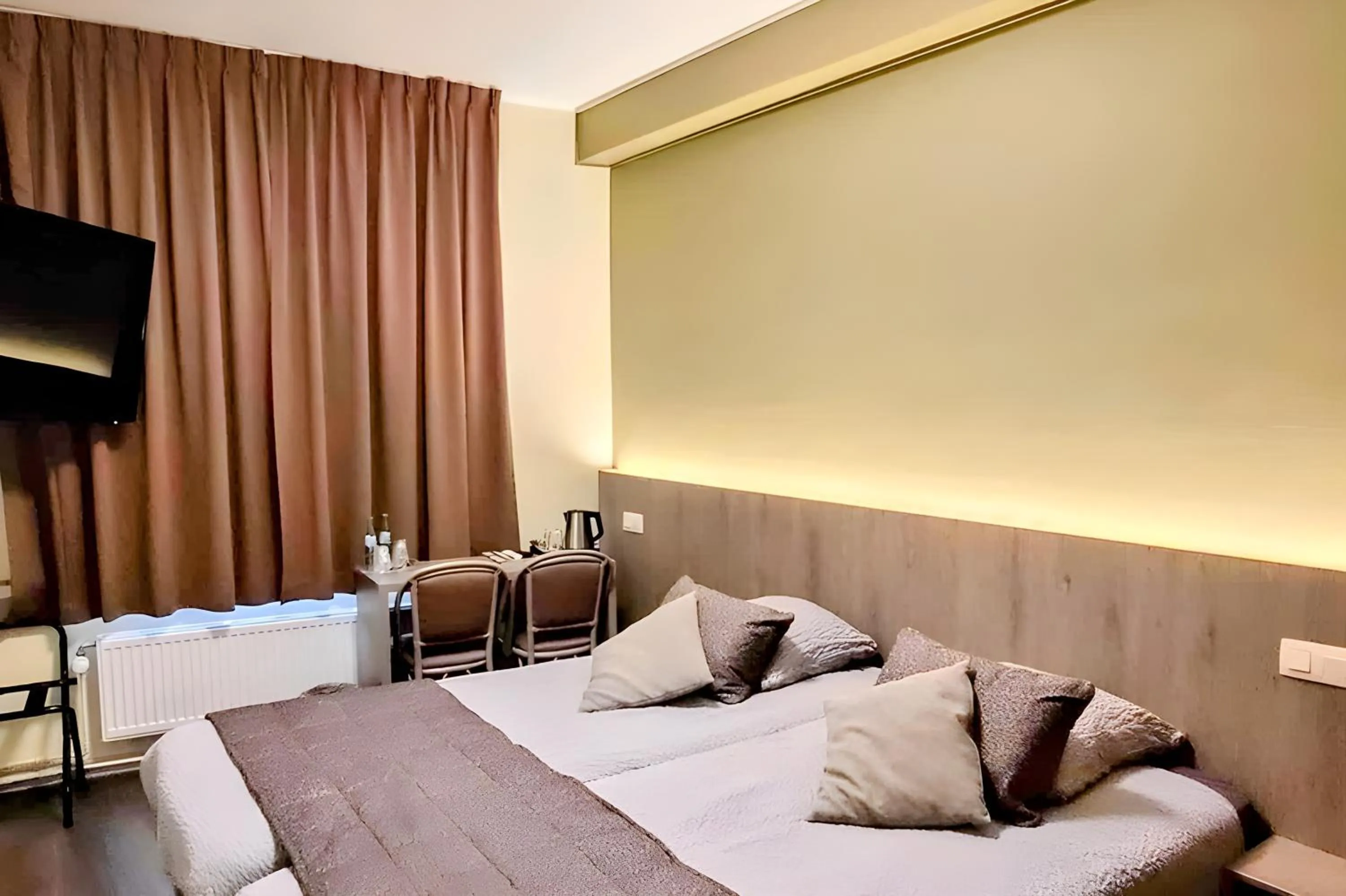 Bed in Hotel des Postes