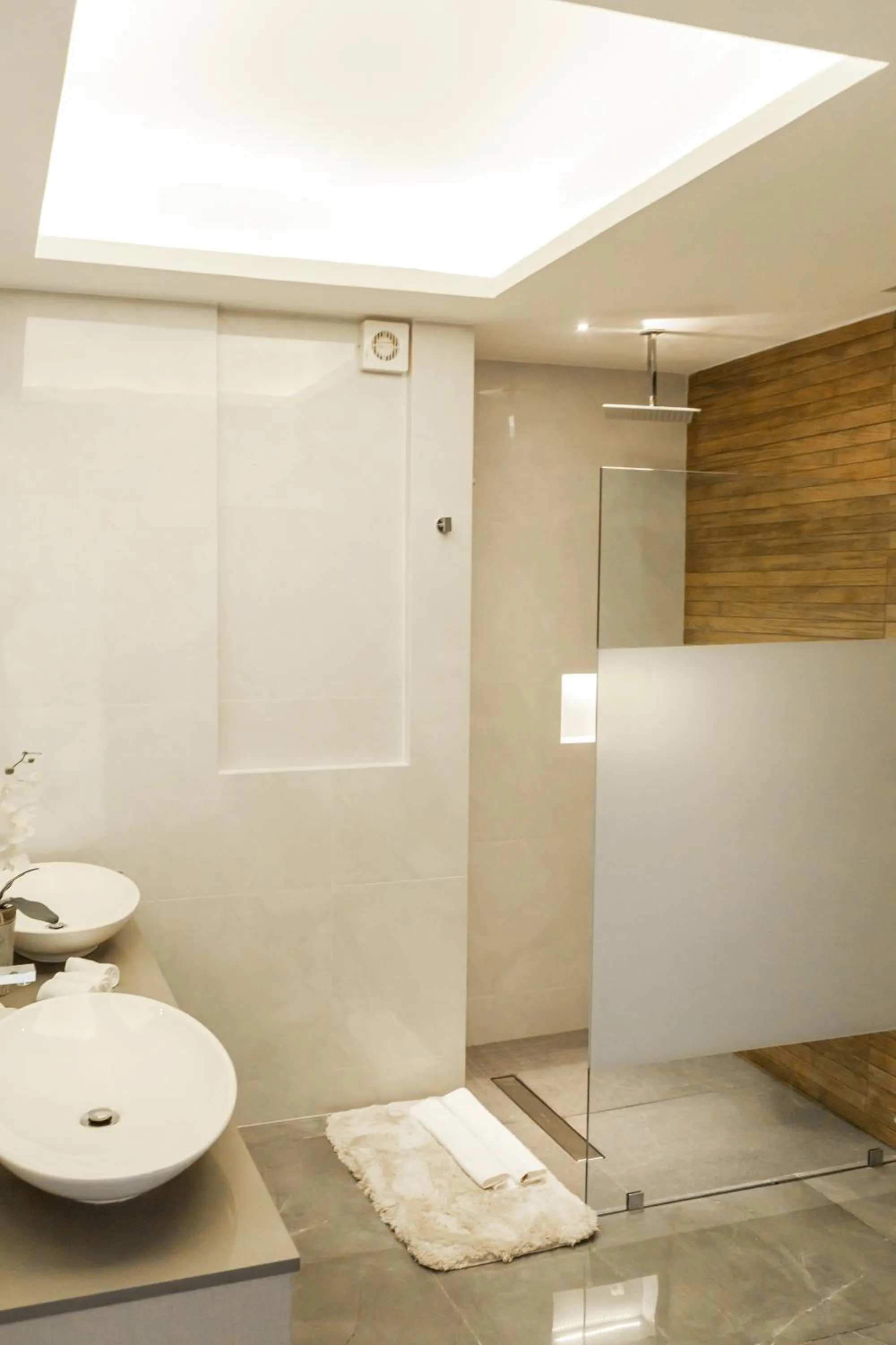 Shower in Fabulous & Exclusive Apartments With Sea View Pool BBQ Garden