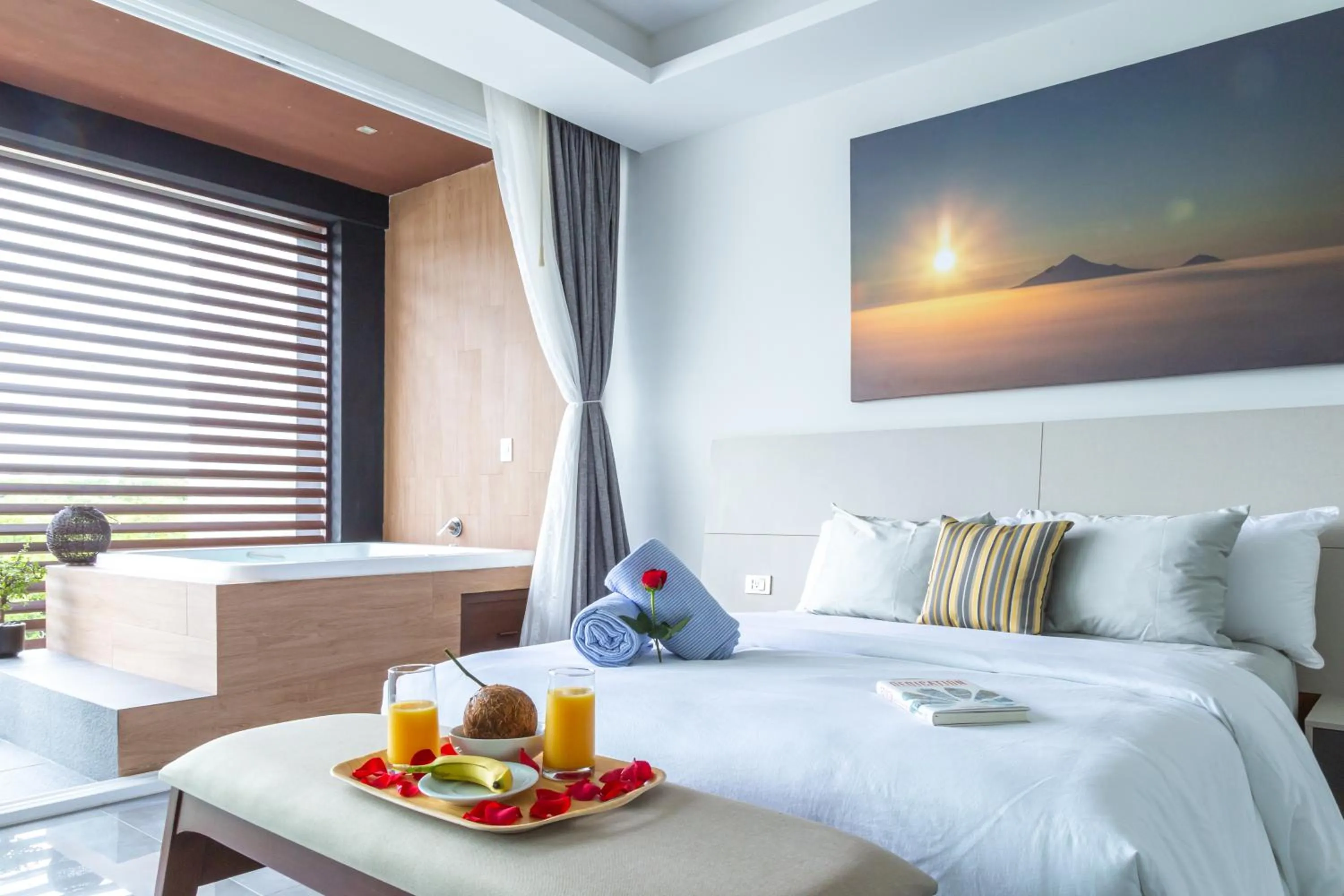 Bed in Fabulous & Exclusive Apartments With Sea View Pool BBQ Garden