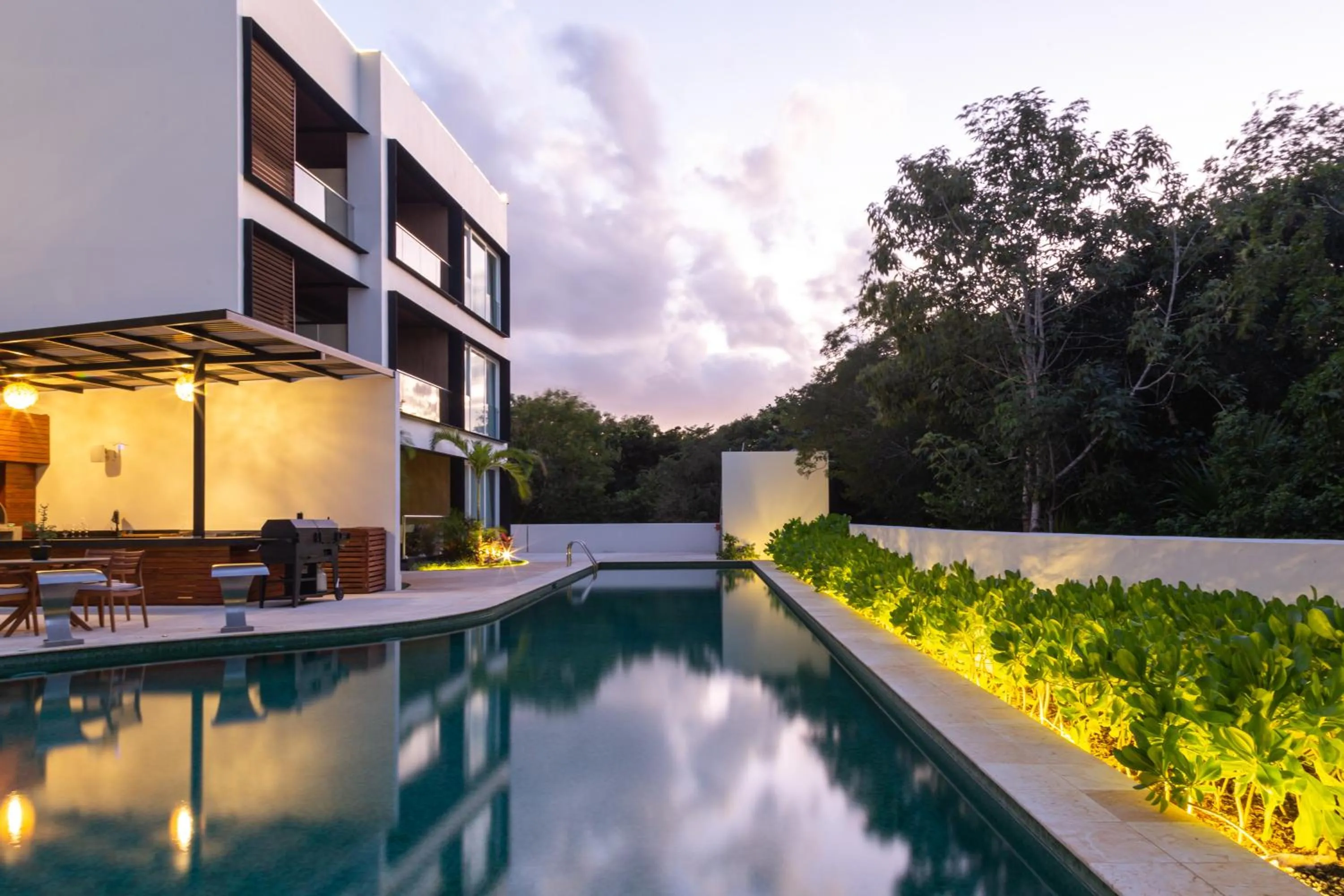 Garden in Fabulous & Exclusive Apartments With Sea View Pool BBQ Garden