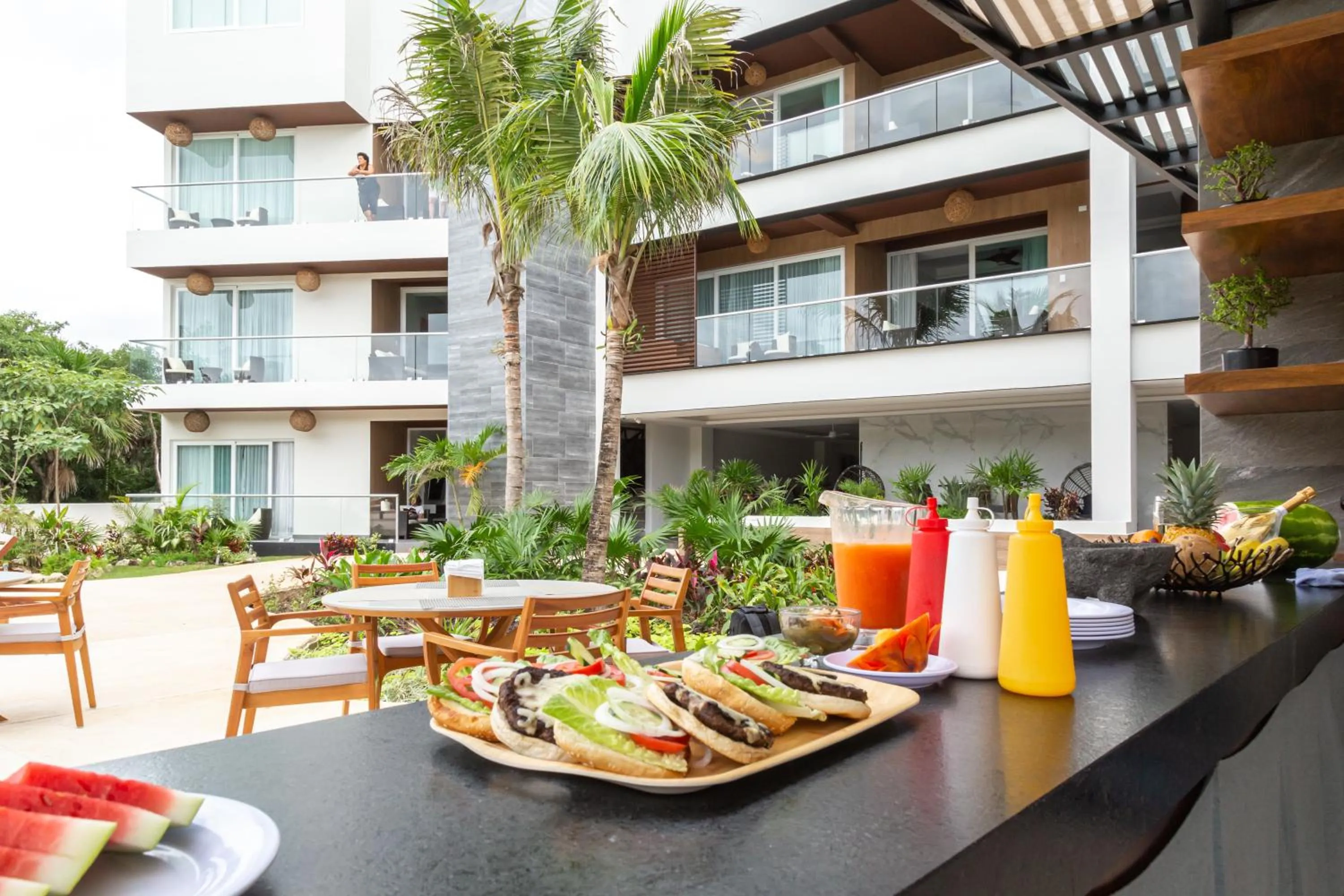 Restaurant/places to eat in Fabulous & Exclusive Apartments With Sea View Pool BBQ Garden