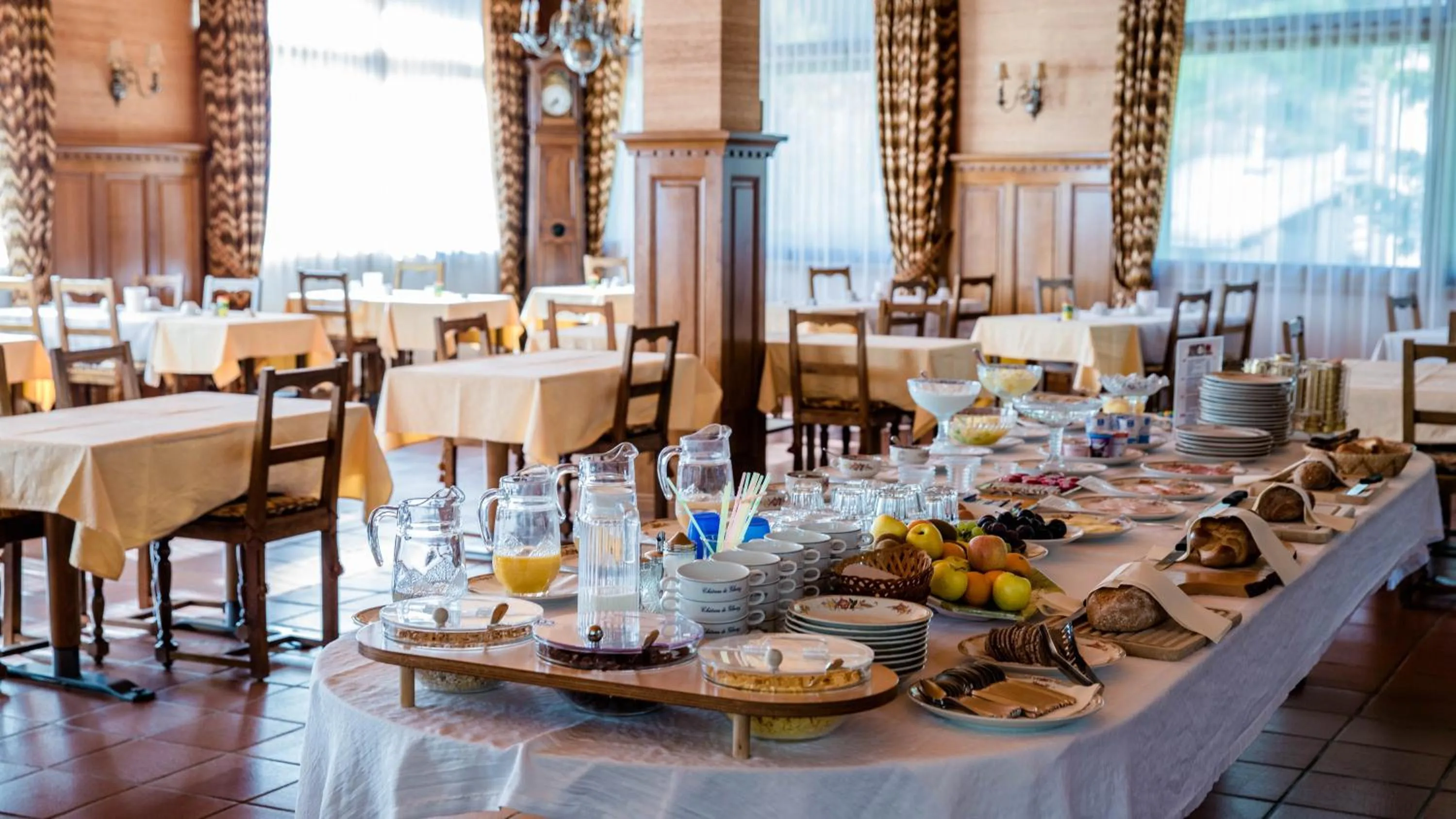 Food in Hotel Astoria