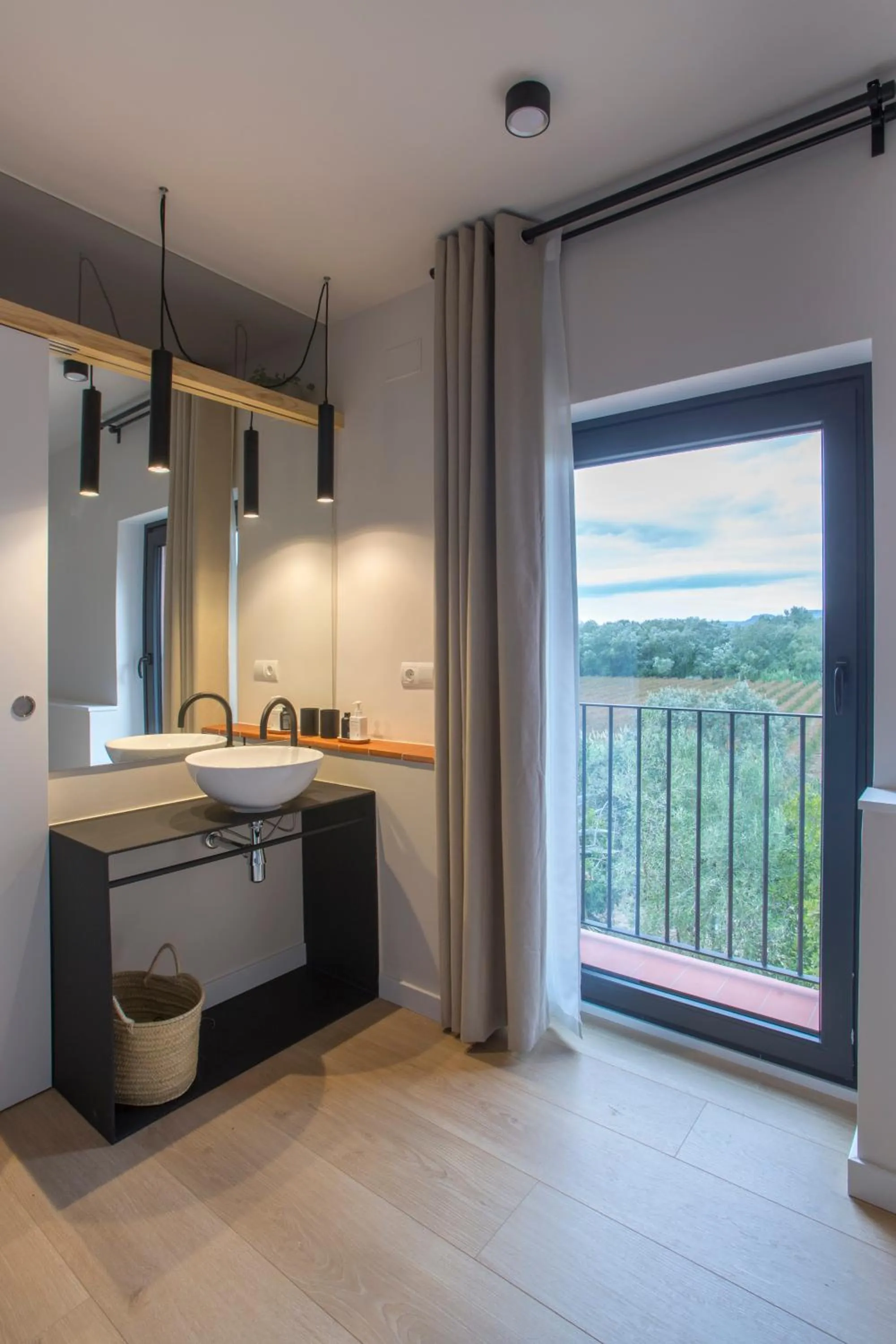 Bathroom in Hotel Rural Mas de l'Illa