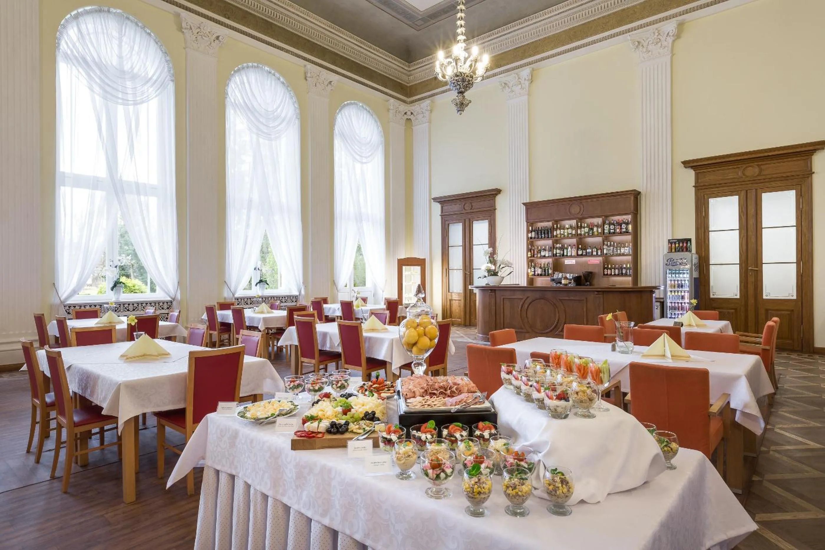 Restaurant/places to eat in Uzdrowisko Cieplice - Jelenia Góra - Pawilon Edward