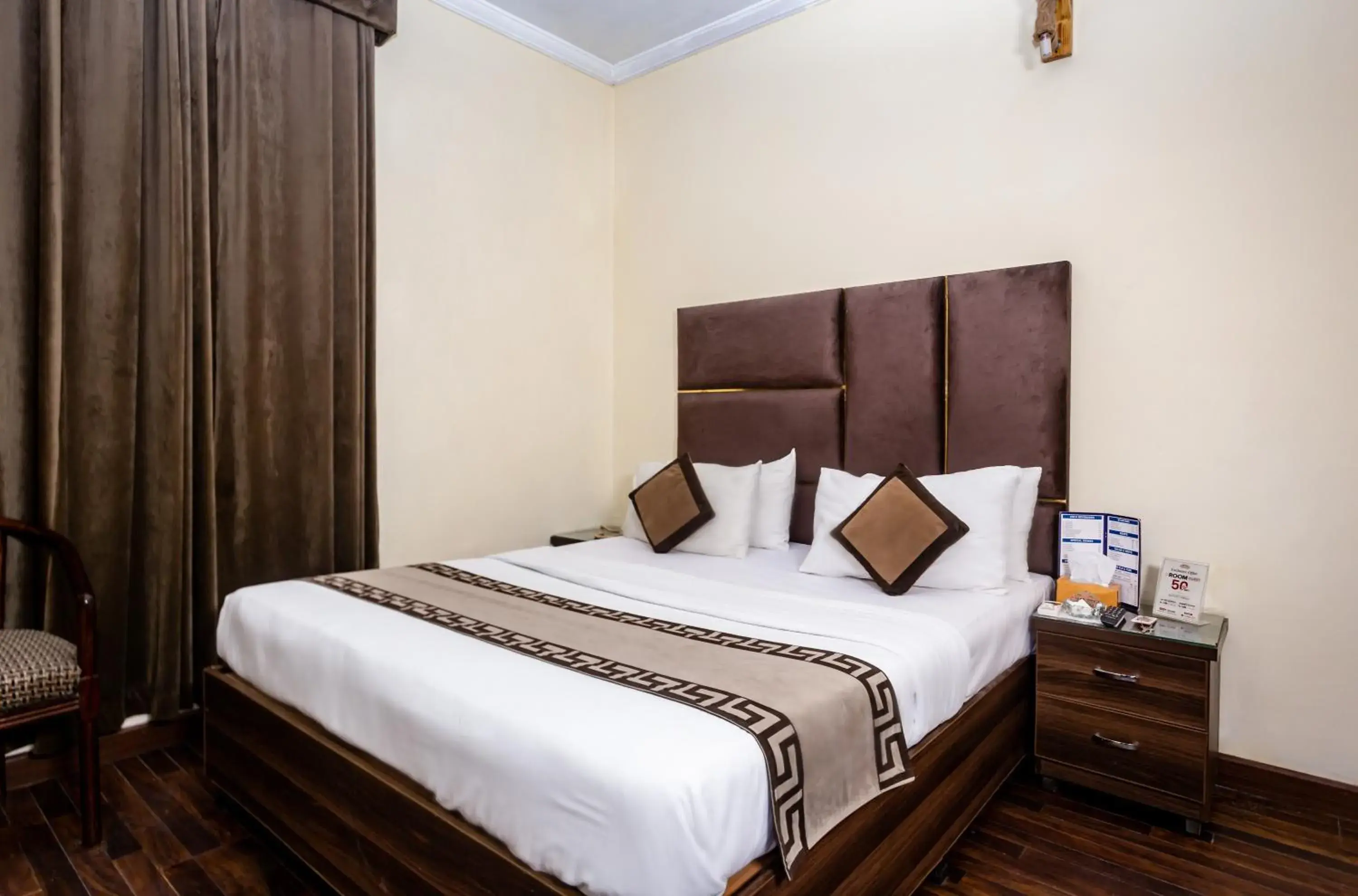 Bedroom, Bed in Rose Palace Hotel, Liberty Bedroom, Bed in Rose Palace Hotel, Liberty