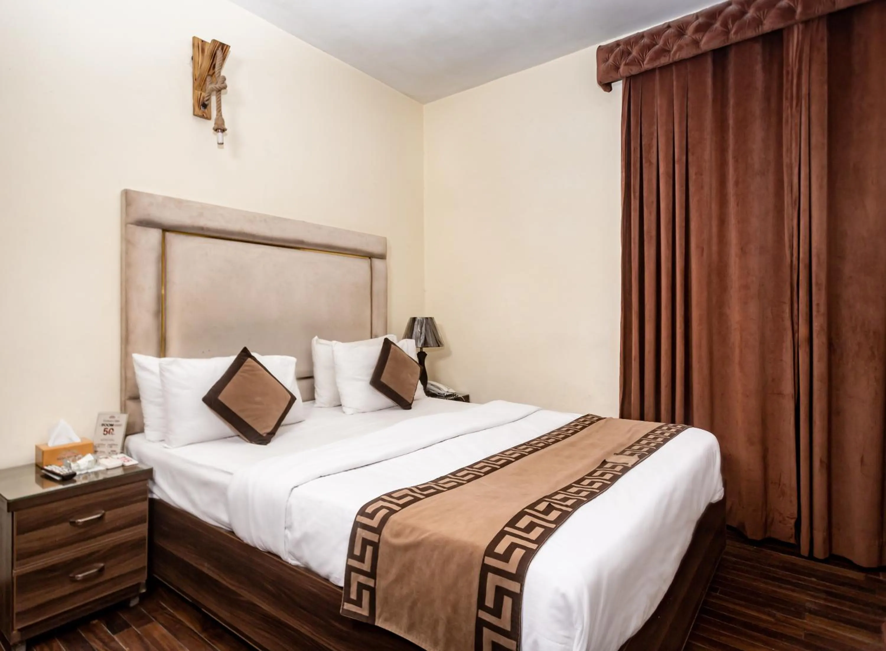 Bedroom, Bed in Rose Palace Hotel, Liberty