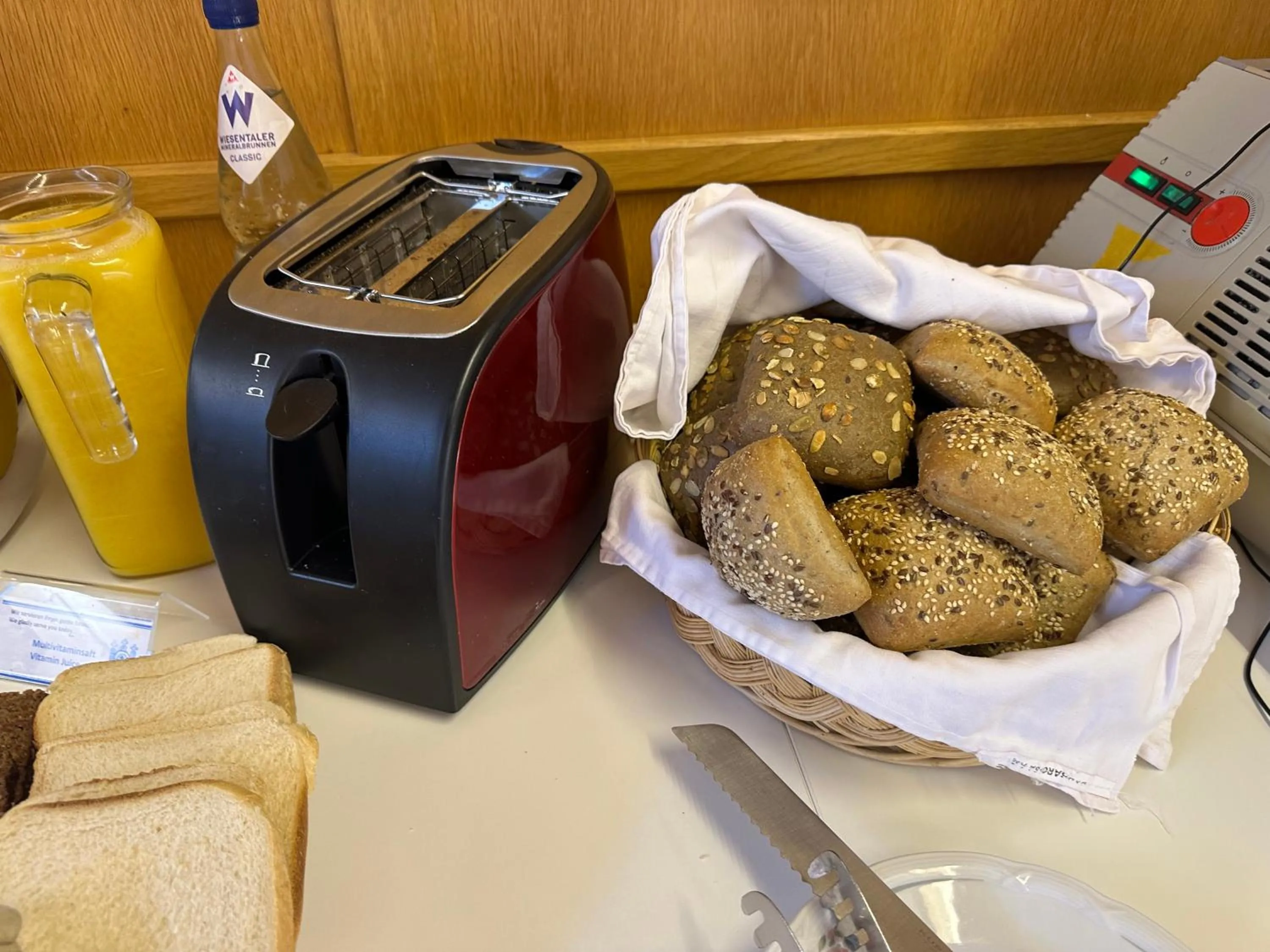 Breakfast in Hotel Barbarossa Karlsruhe Stadtmitte