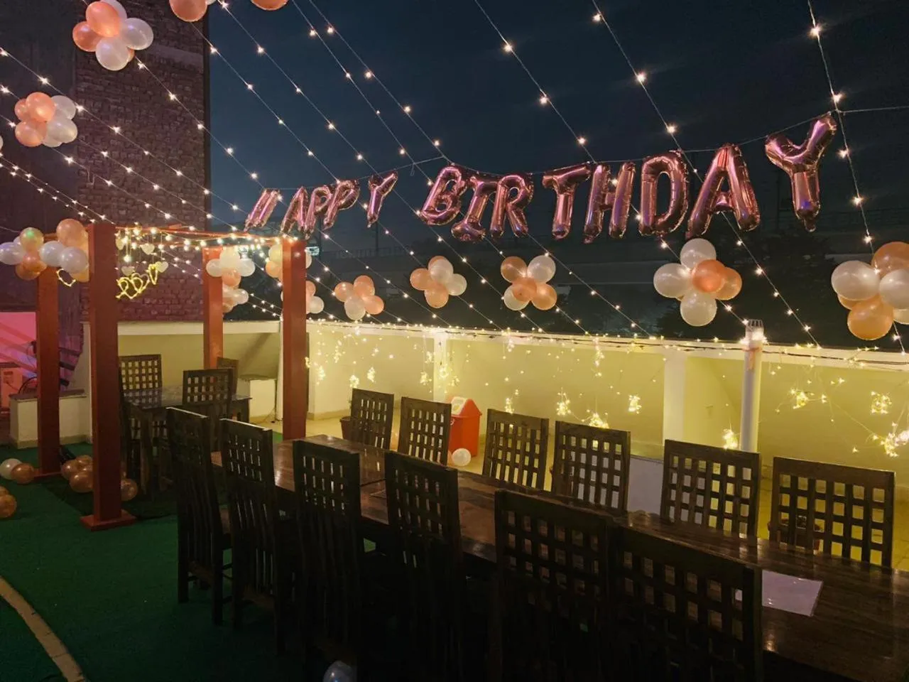 Nook Inn & Suites - MG ROAD METRO