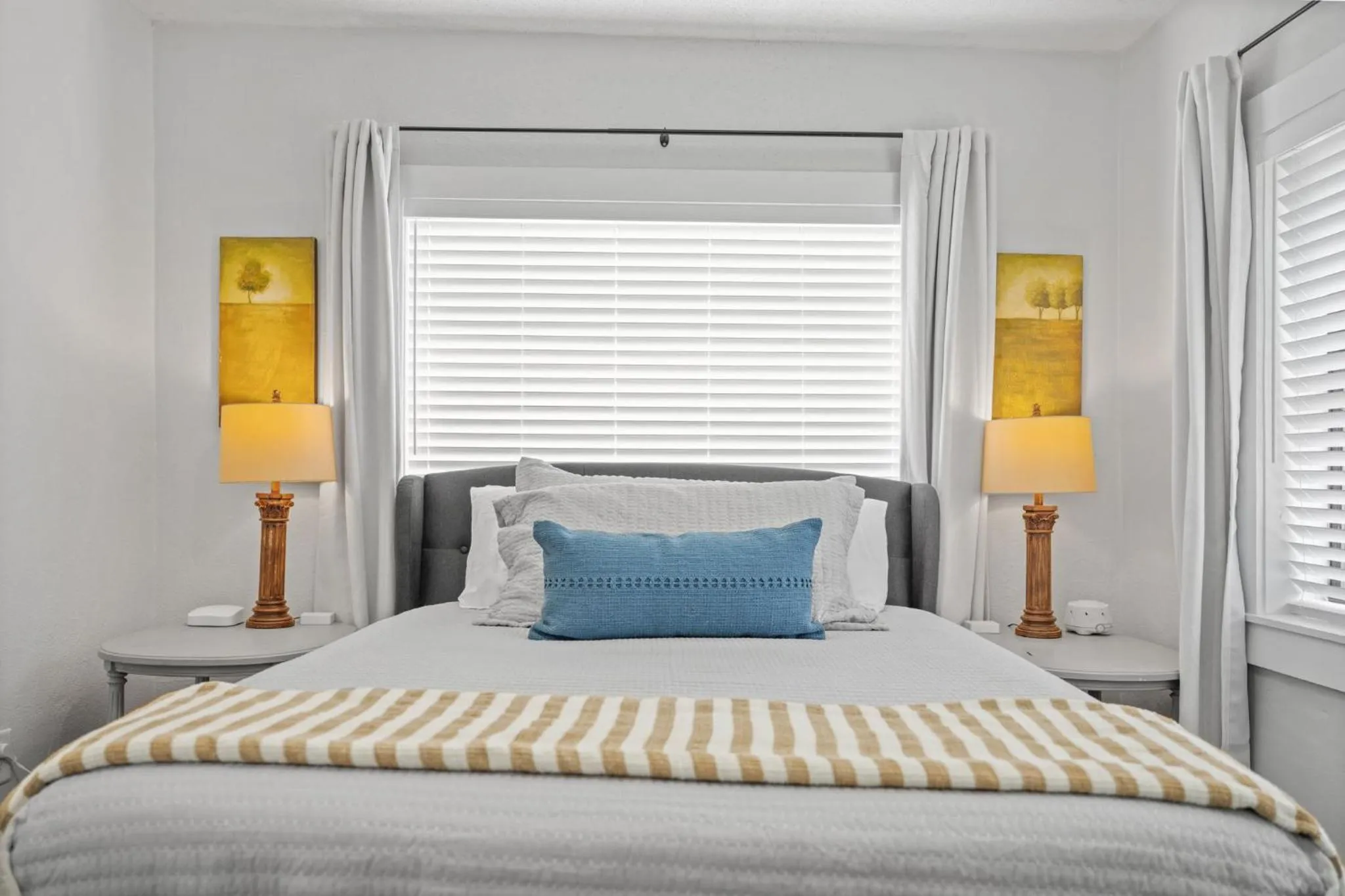 Bed in The Flats on Florida St - Super Comfy 2-Bedroom Apartments