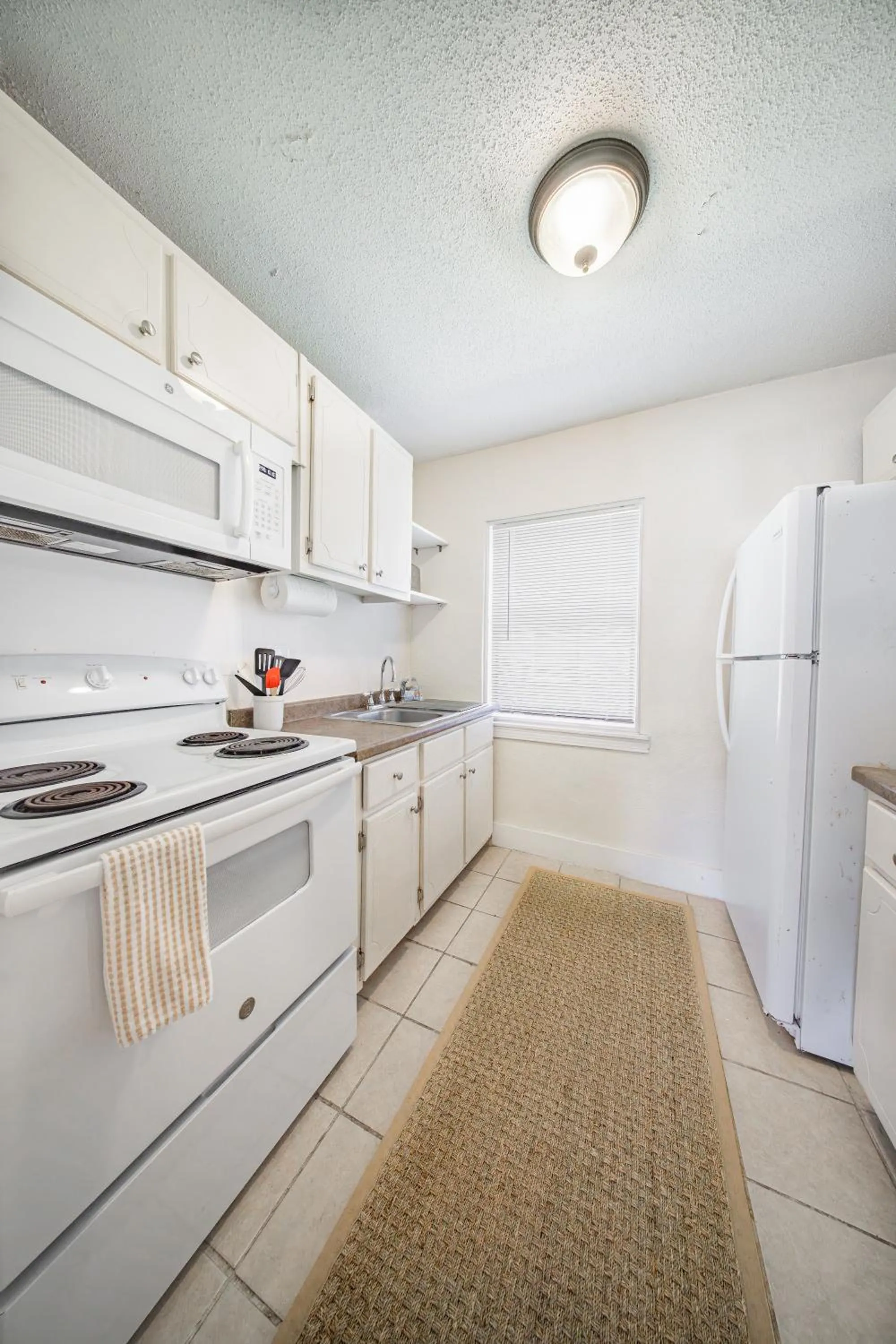 The Flats on Florida St - Super Comfy 2-Bedroom Apartments