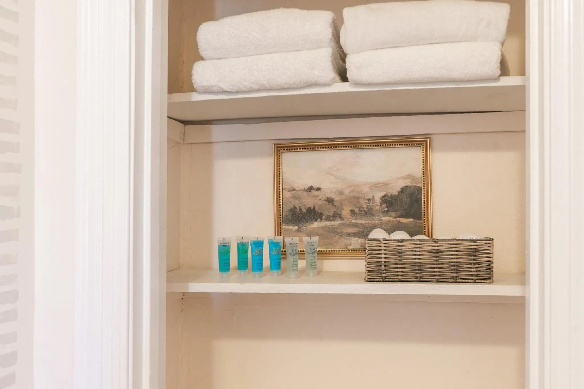 The Flats on Florida St - Super Comfy 2-Bedroom Apartments