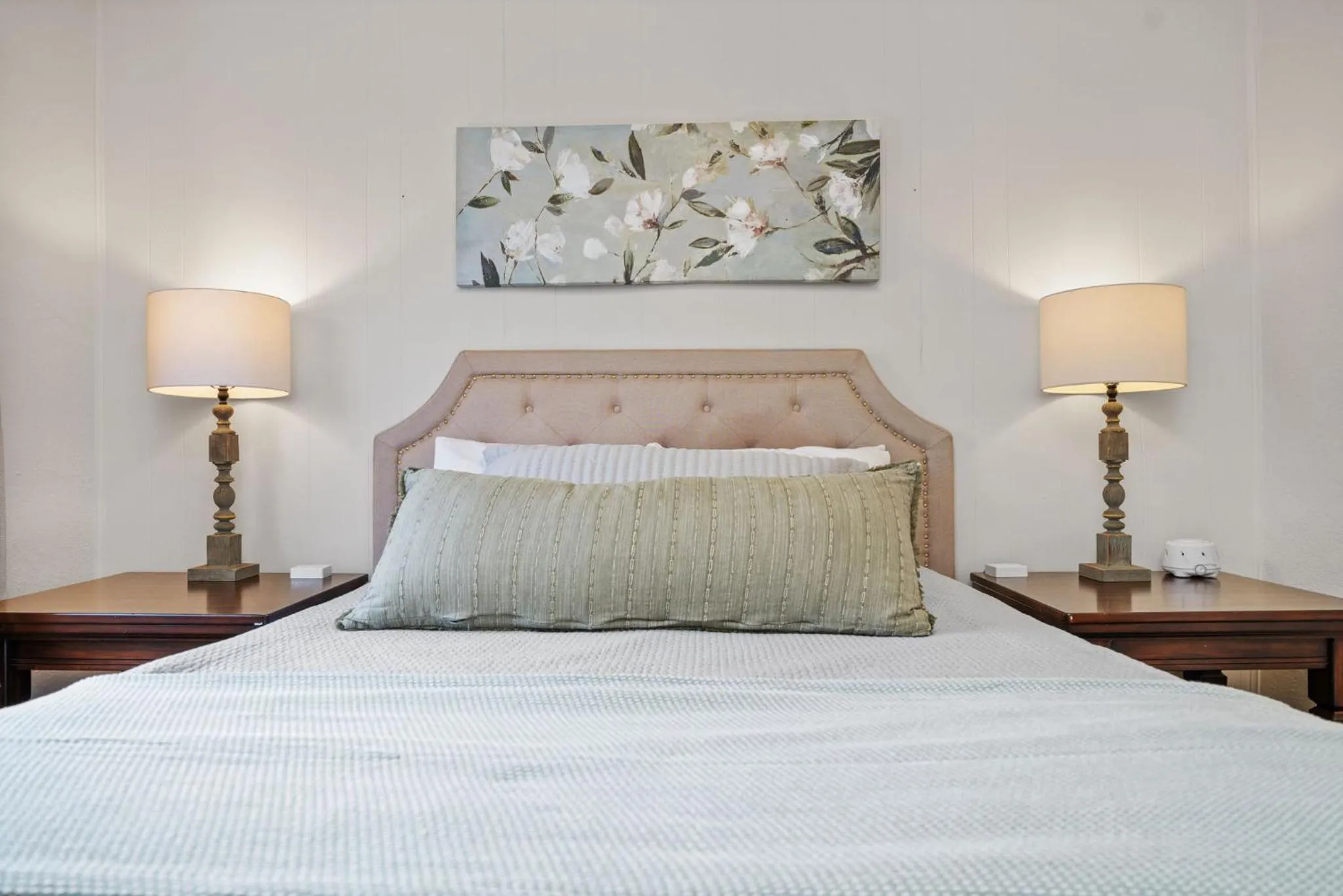 Bedroom, Bed in The Flats on Florida St - Super Comfy 2-Bedroom Apartments