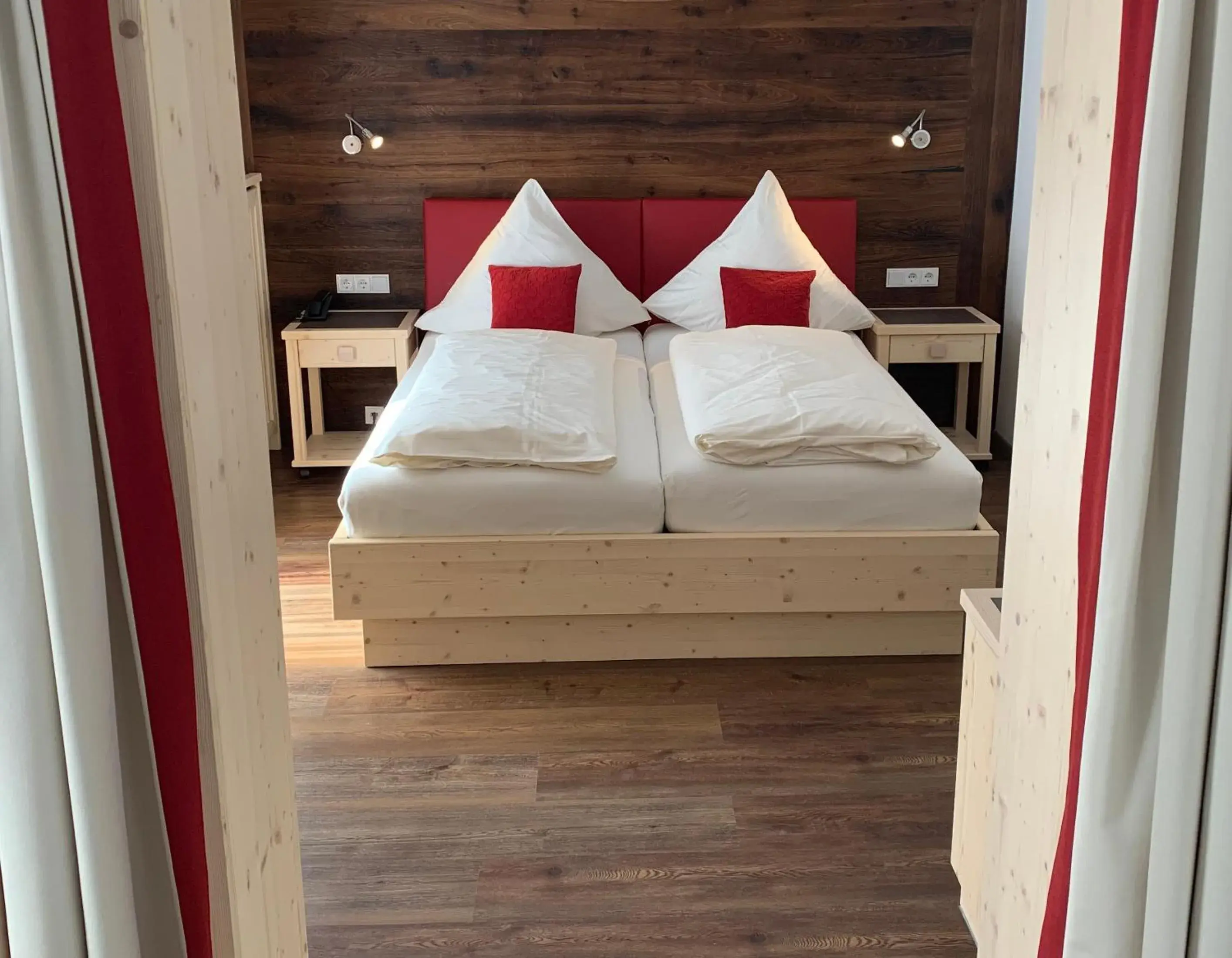 Double Room in Hotel Restaurant Neu Meran Double Room in Hotel Restaurant Neu Meran