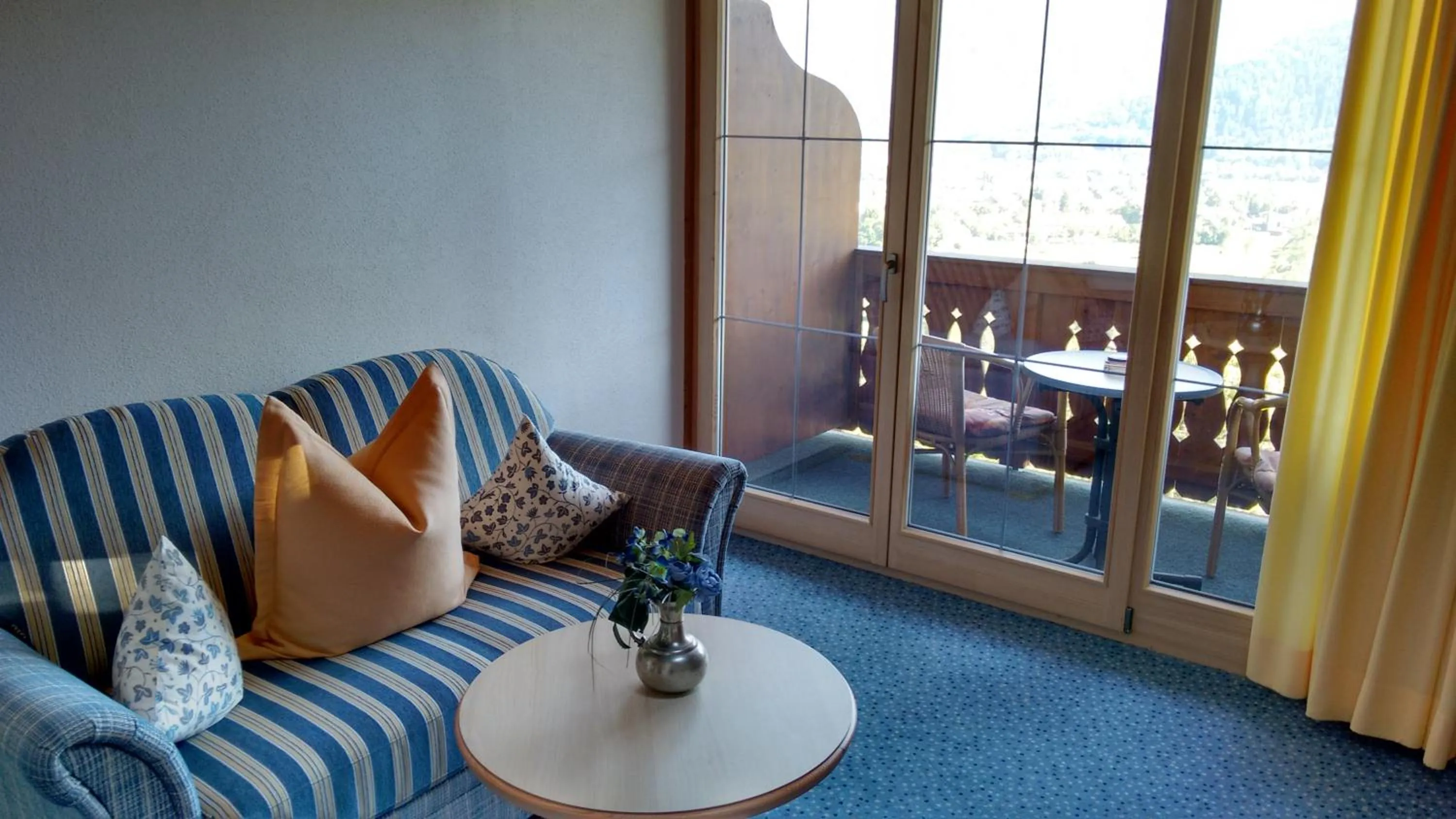 Seating area in Hotel Restaurant Neu Meran