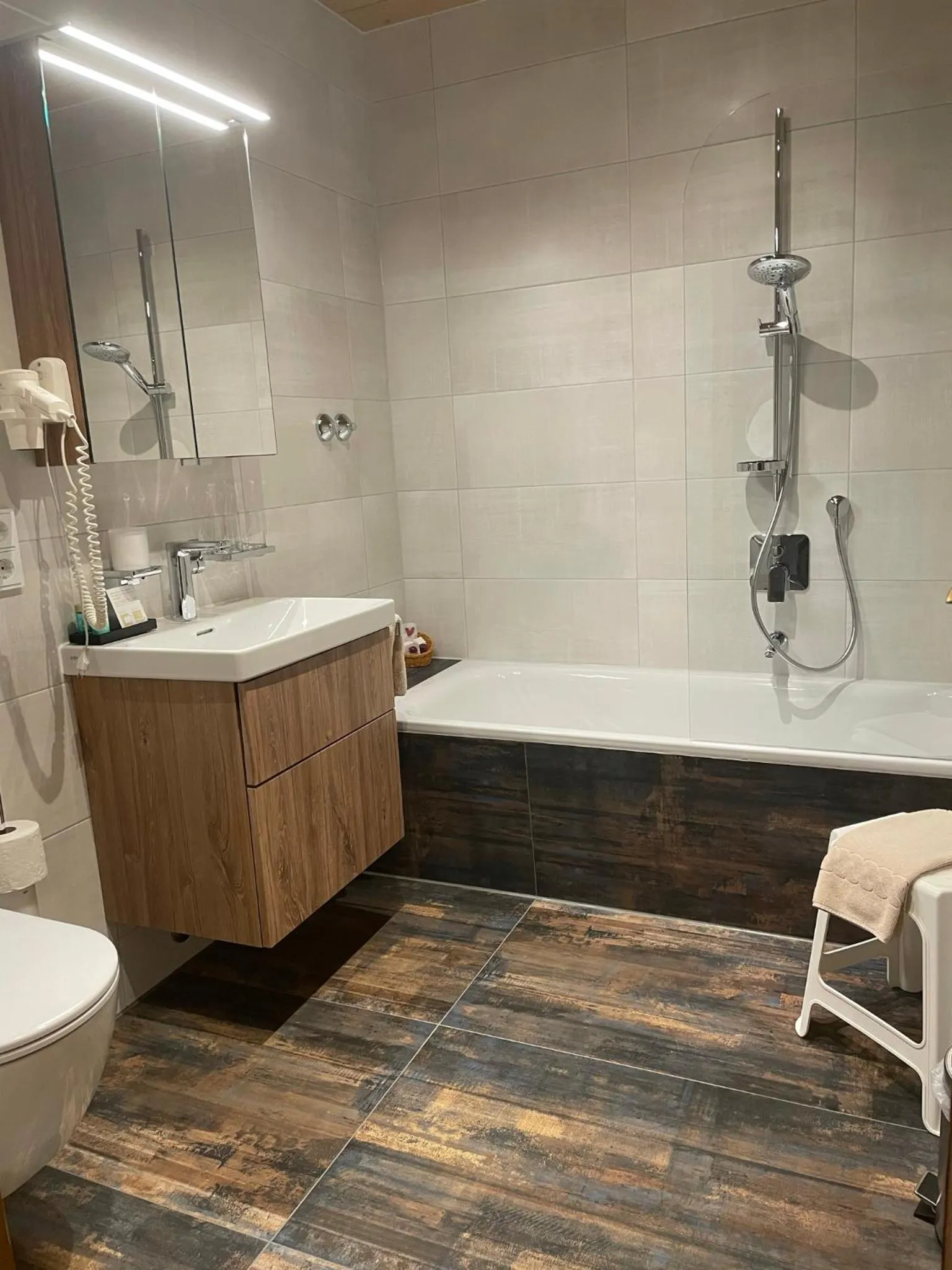 Bathroom in Hotel Restaurant Neu Meran