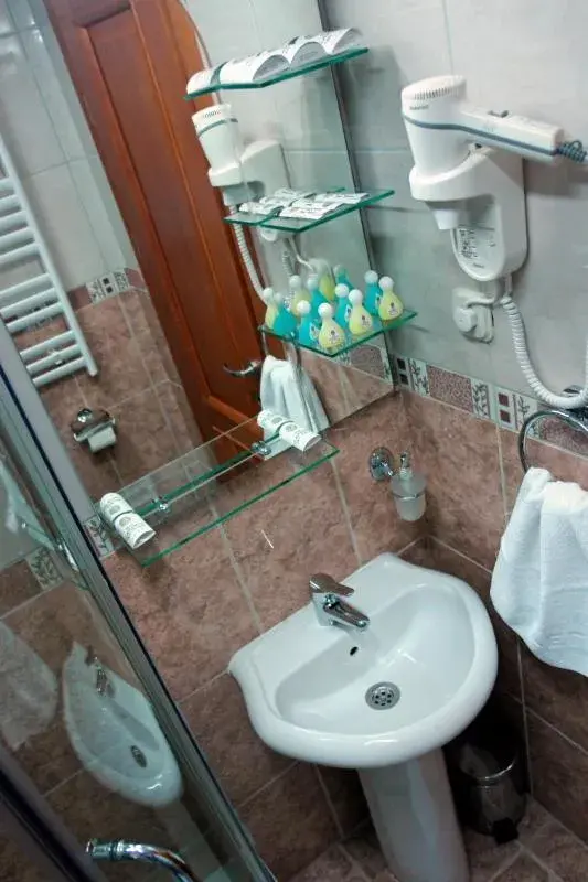 Comfort Double Room with Balcony and Lake View in Hotel Garden Comfort Double Room with Balcony and Lake View in Hotel Garden
