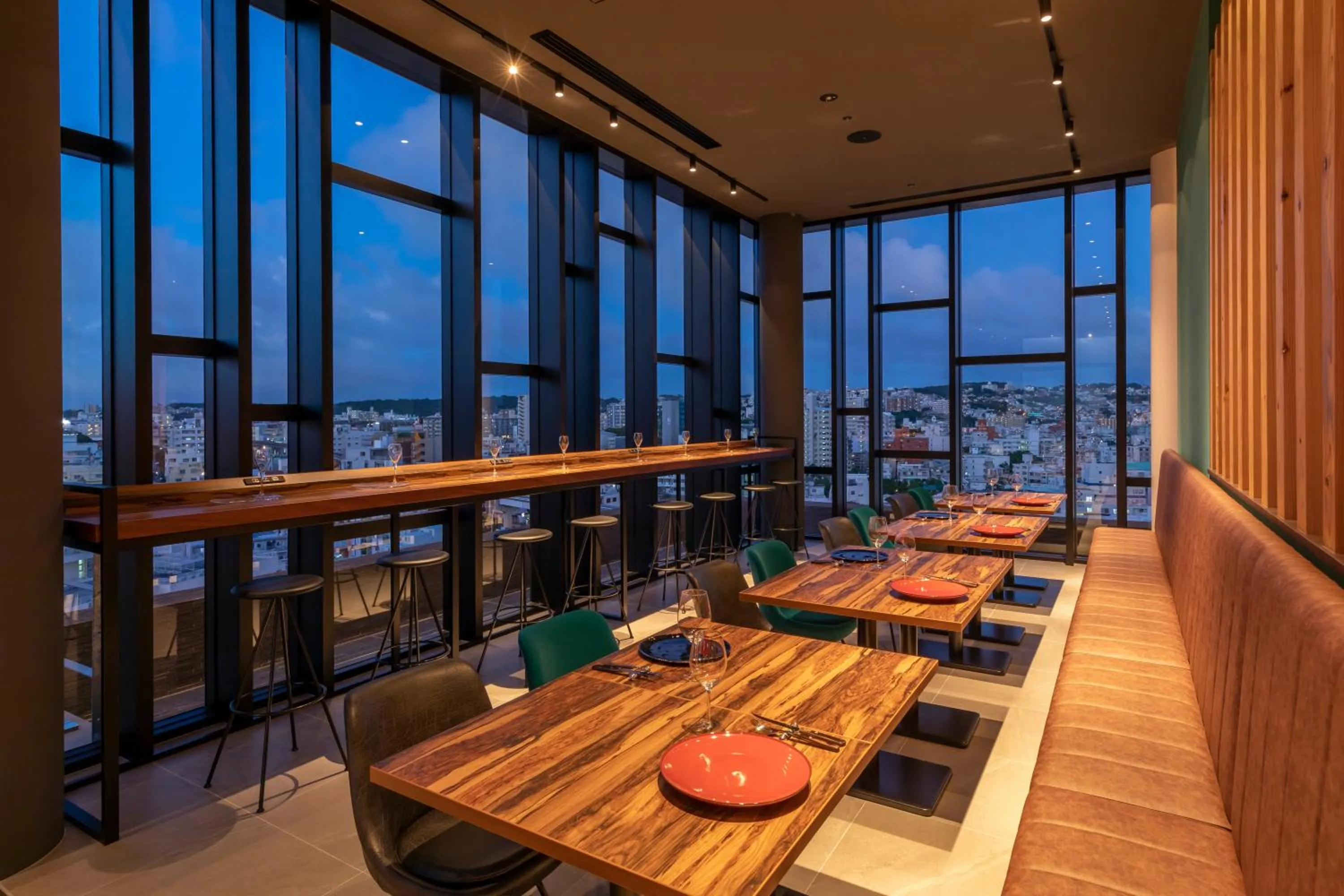 Restaurant/places to eat in Hewitt Resort Naha