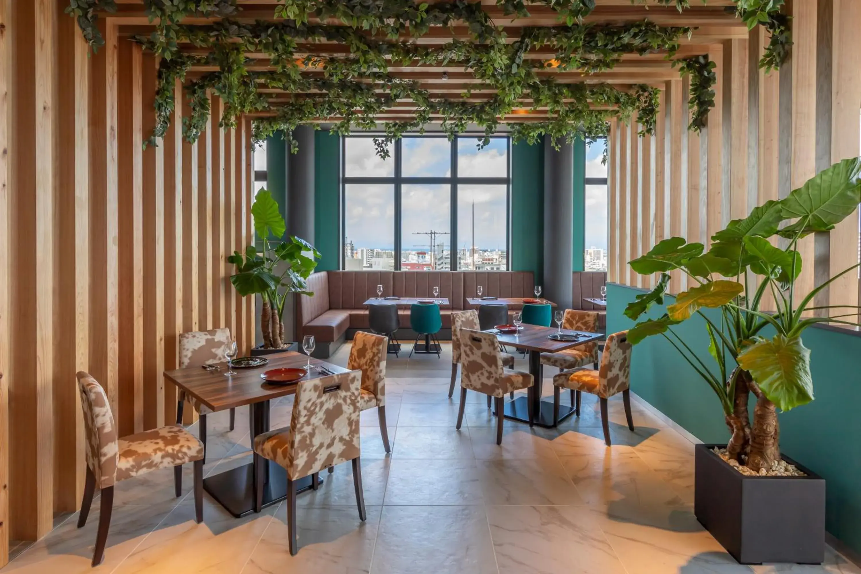 Restaurant/places to eat in Hewitt Resort Naha Restaurant/places to eat in Hewitt Resort Naha