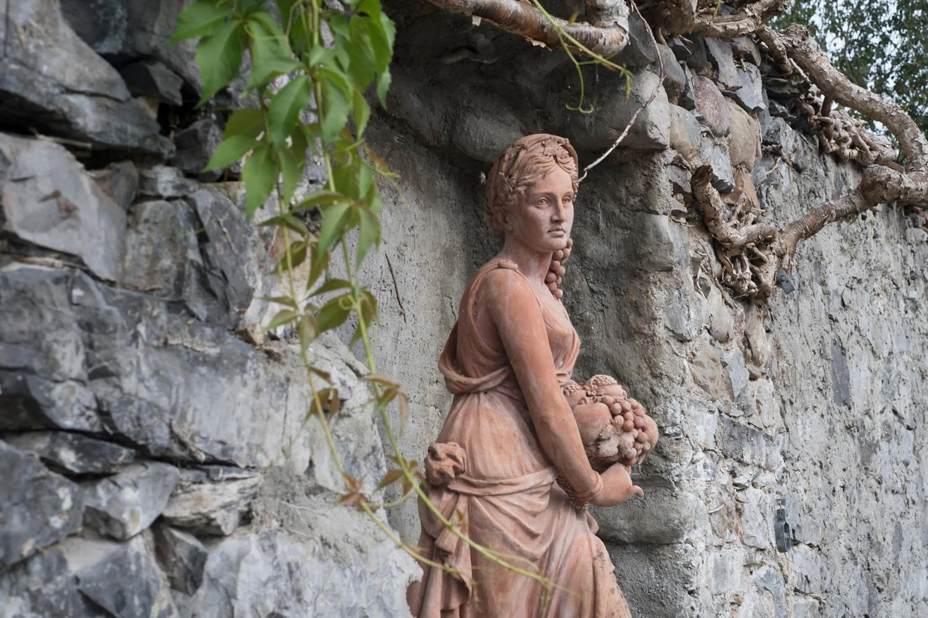 Decorative detail in Italian Lifestyle Hotel & Osteria Chartreuse