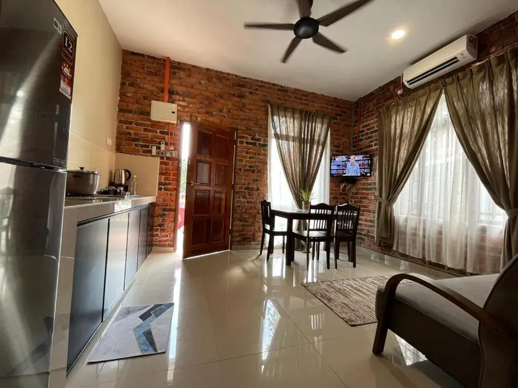 Dining Area in Cinta Abadi Resort