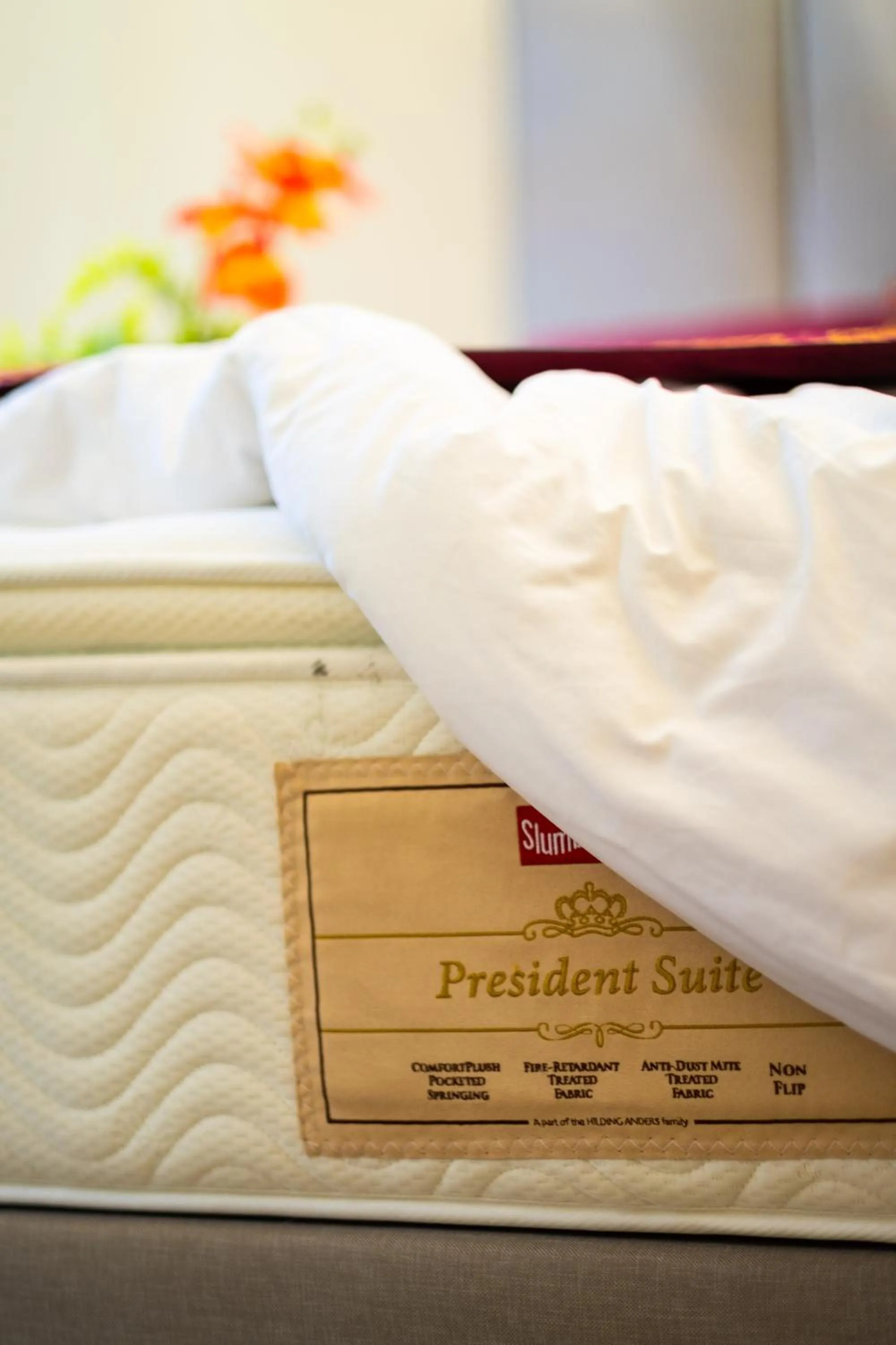 Bed in Cinta Abadi Resort