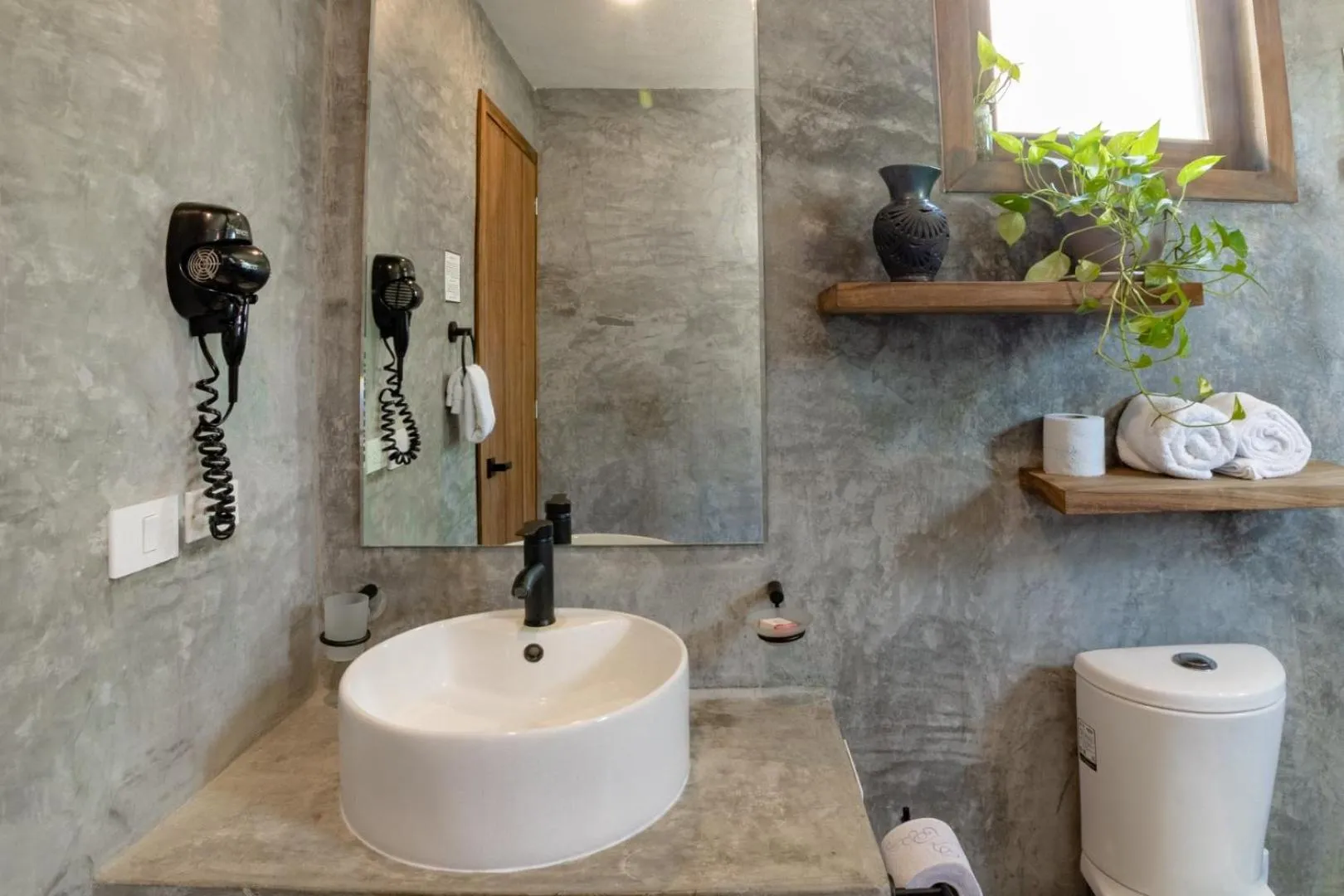 Shower in Casa Mauna Boutique Hotel