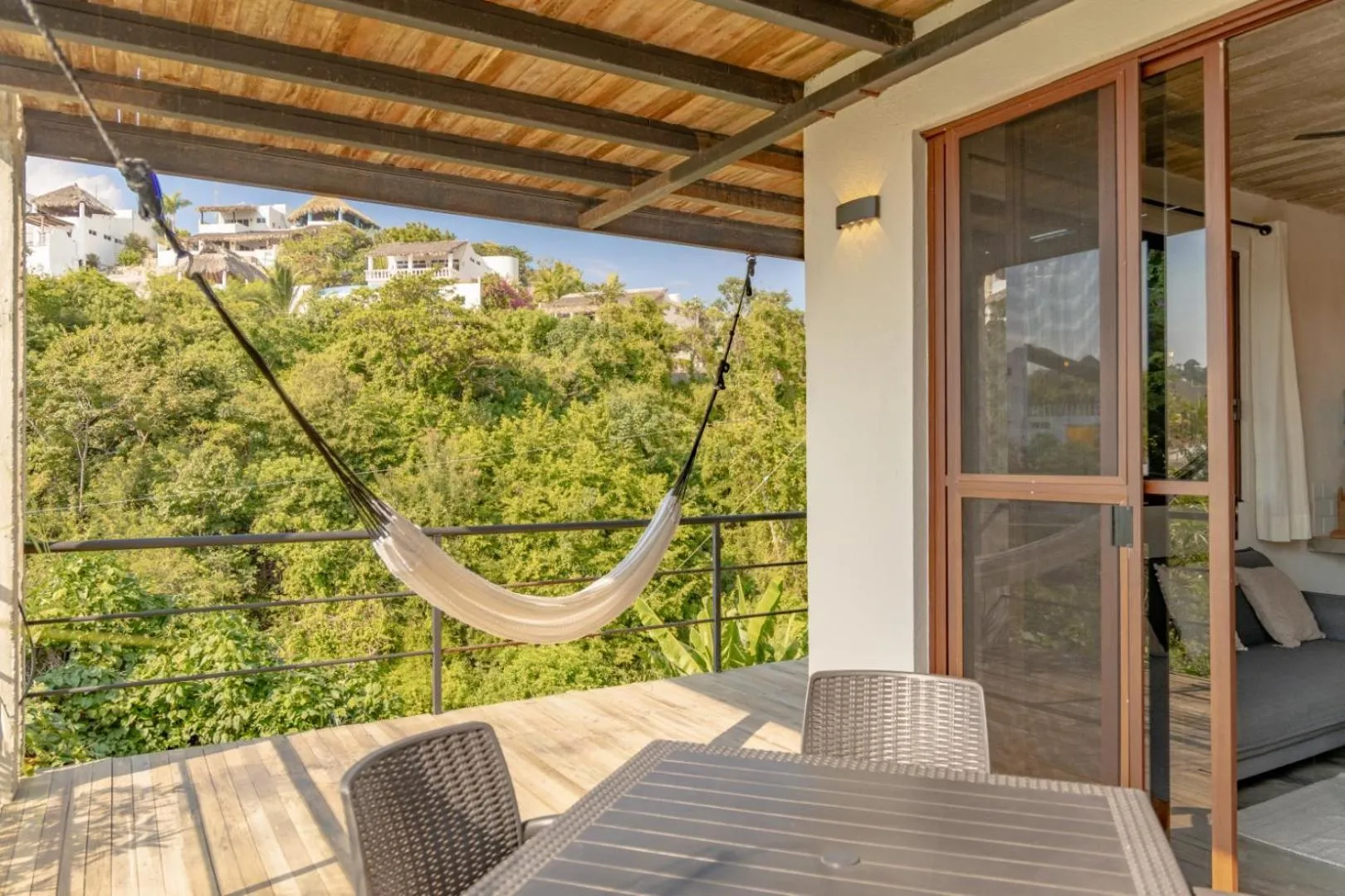 Day in Casa Mauna Boutique Hotel