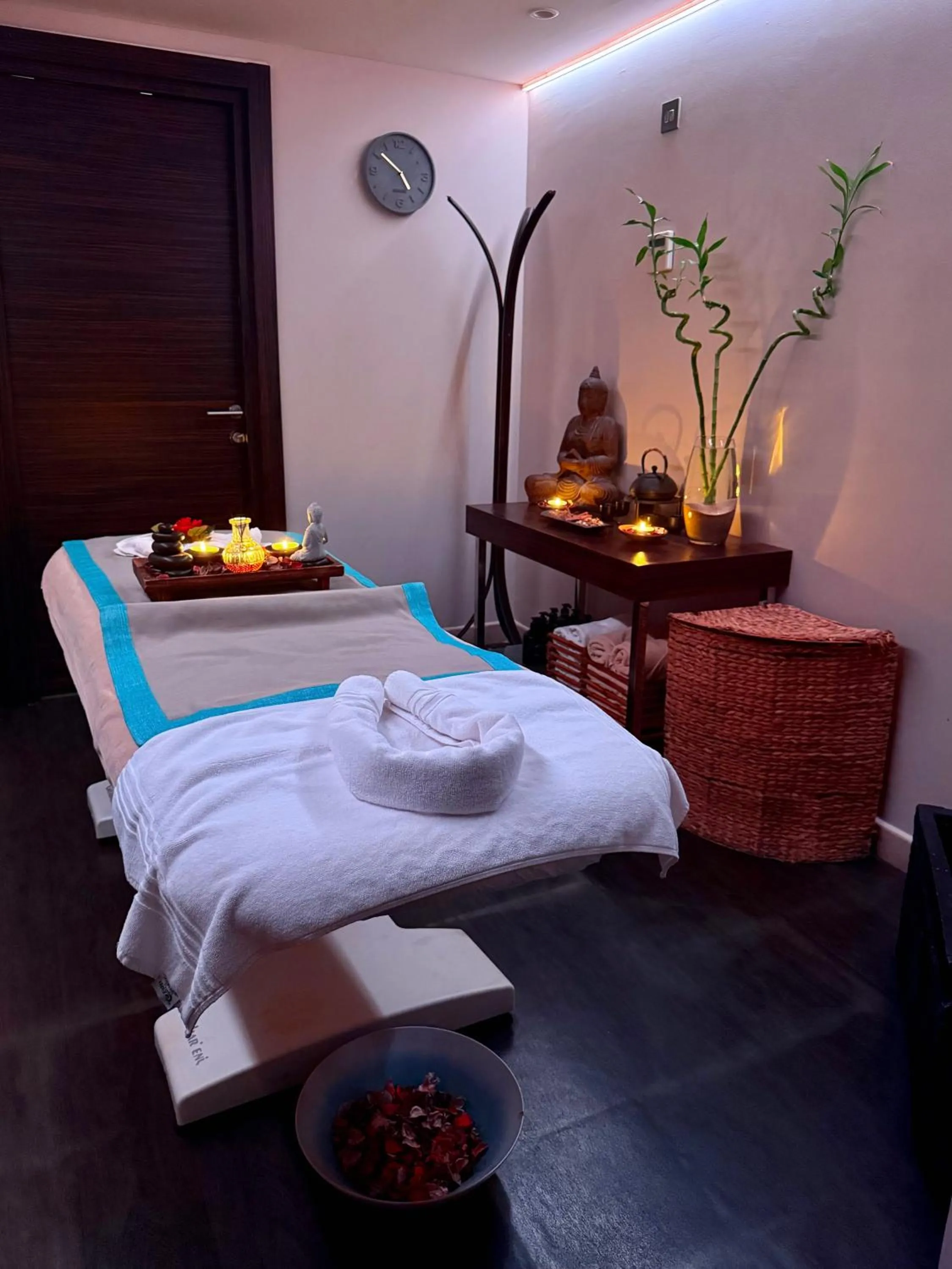 Massage, Bed in Arkin Palm Beach Hotel