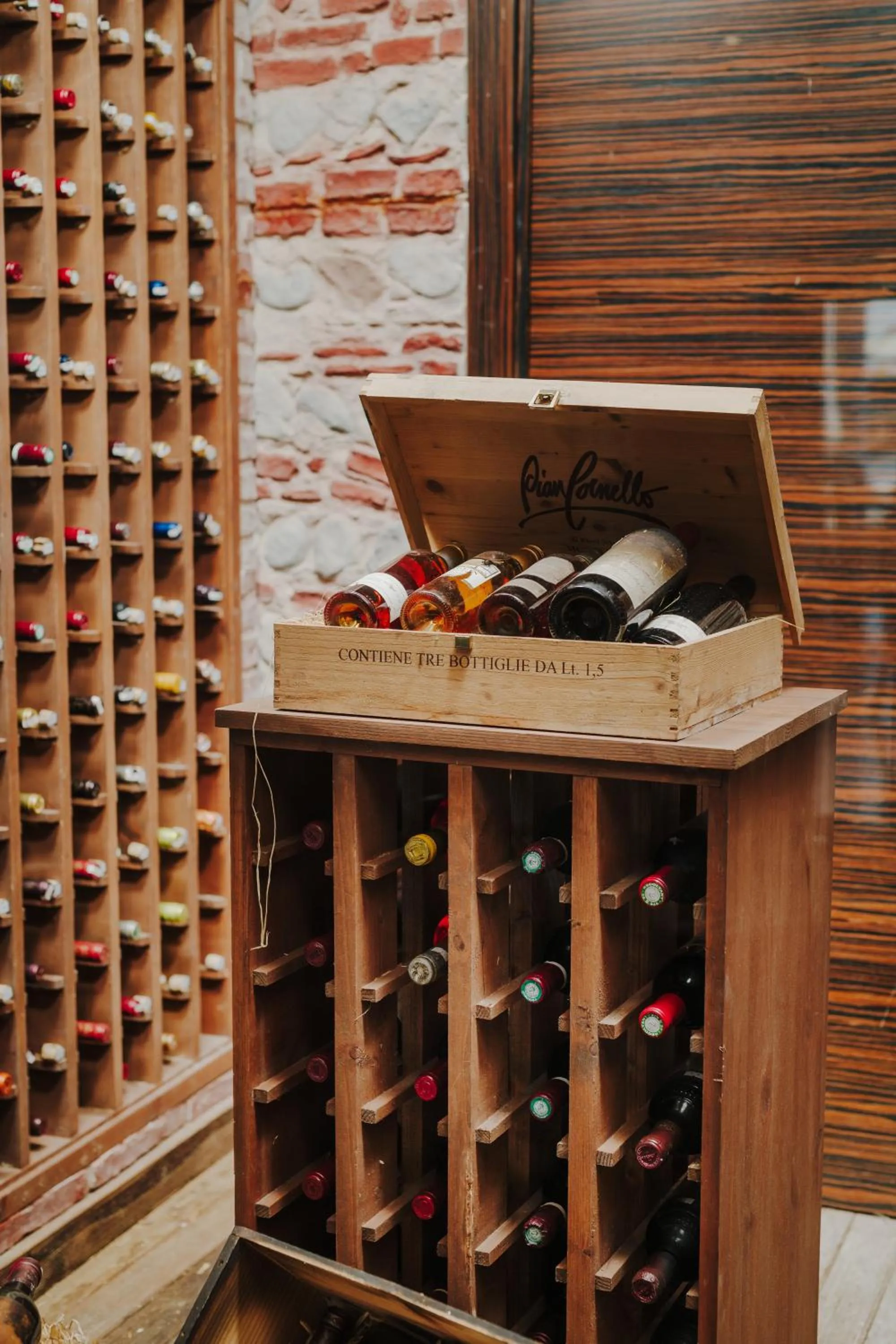 Property building in Arkin Palm Beach Hotel