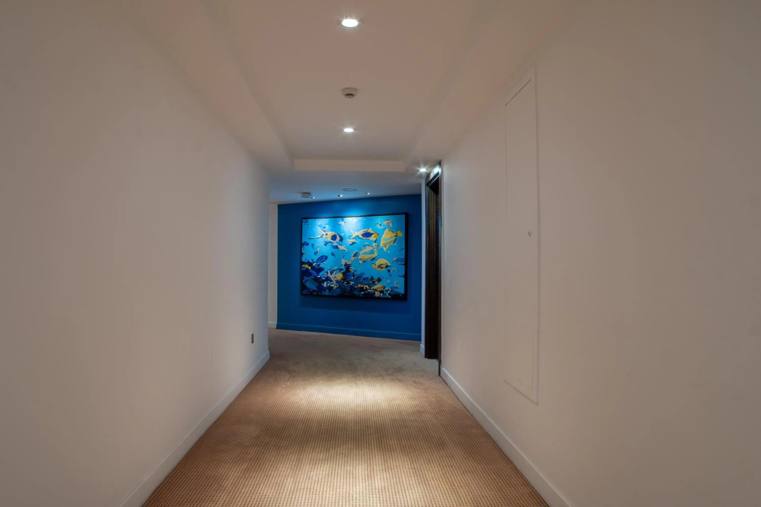 Property building in Arkin Palm Beach Hotel