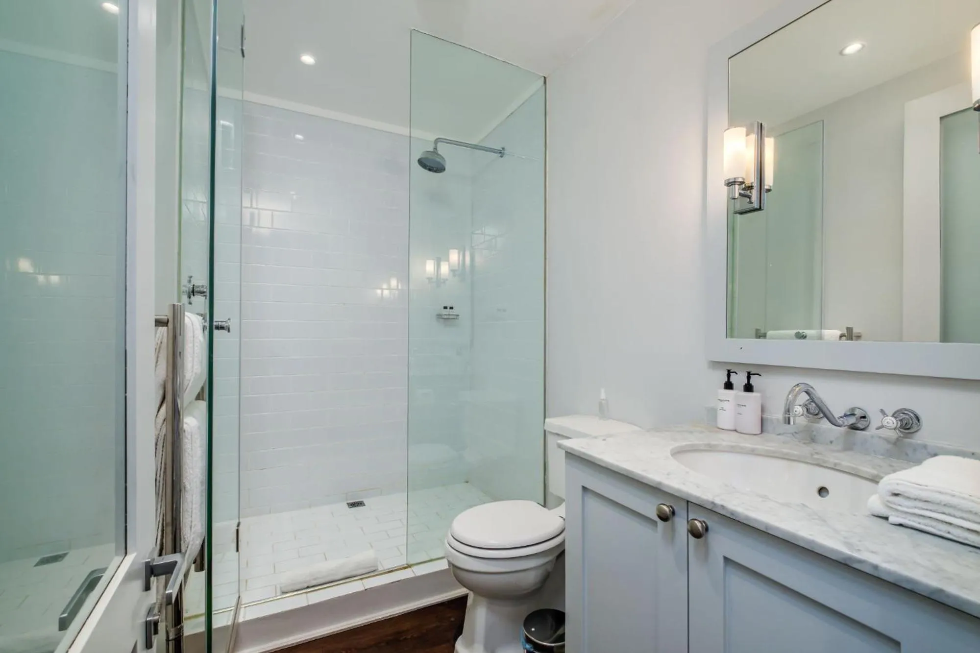 Shower in Caliche