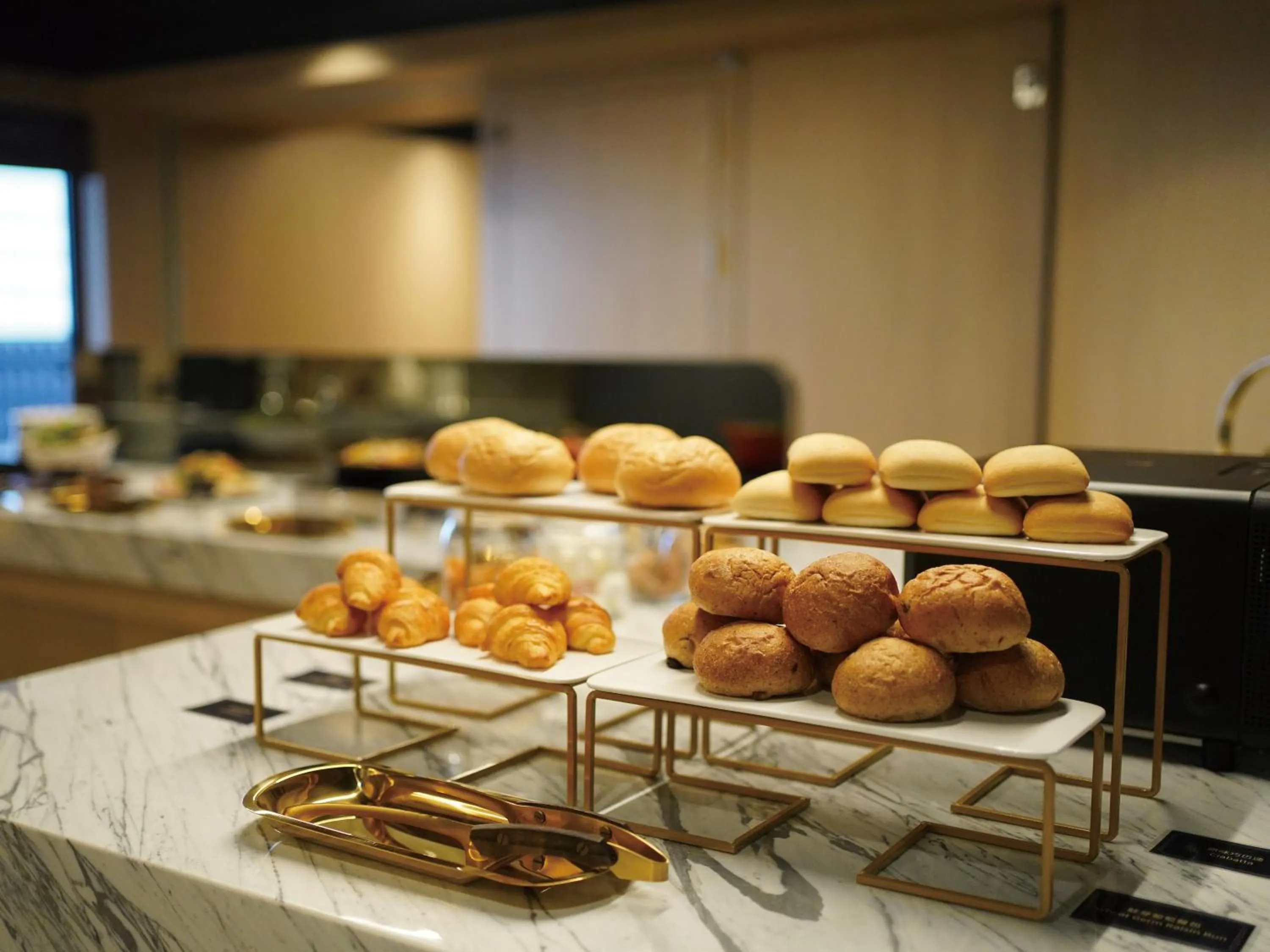 Breakfast in Roaders Plus Hotel - Taipei Station