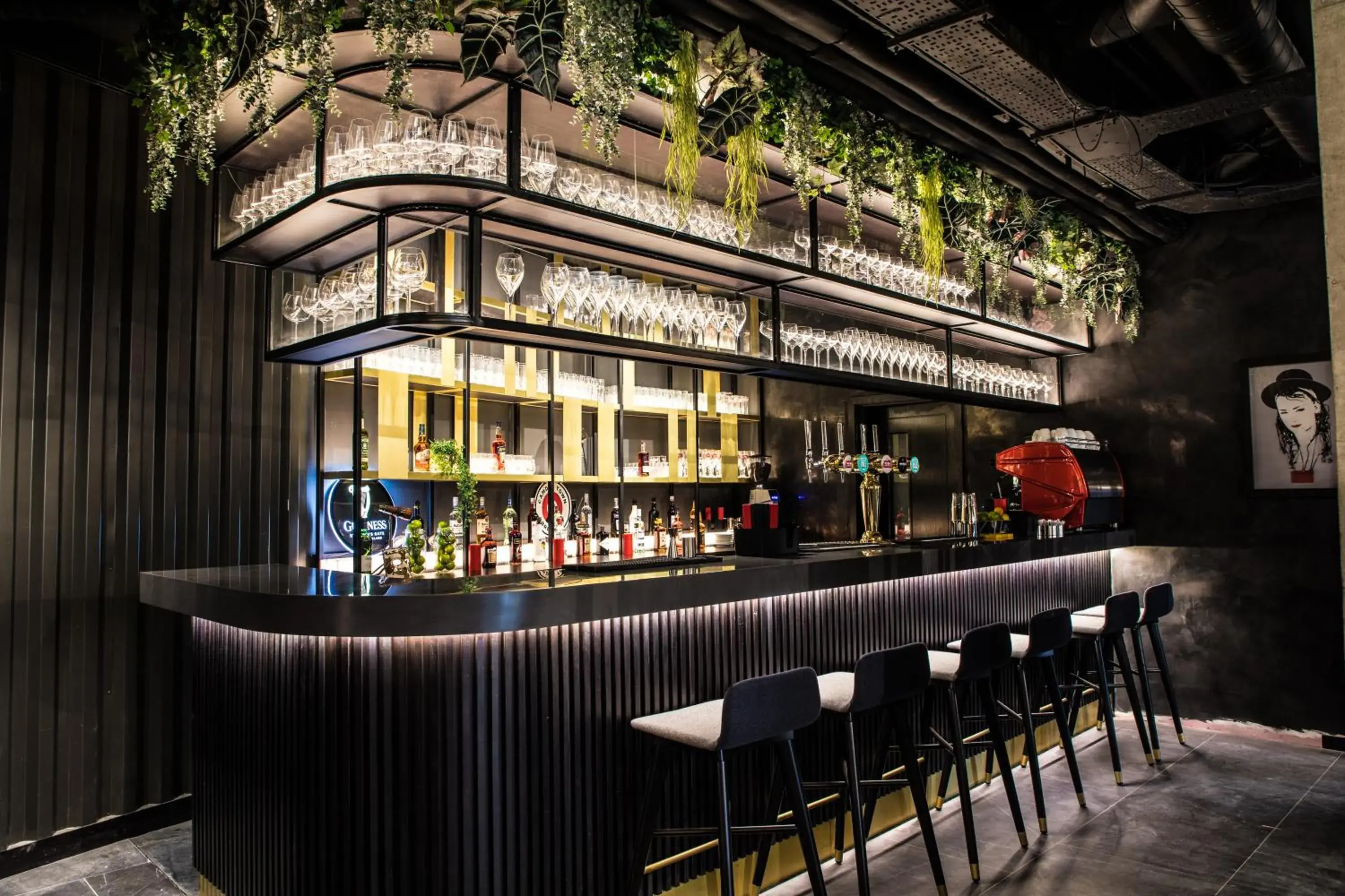 Lounge or bar in Radisson RED London Greenwich The O2 Lounge or bar in Radisson RED London Greenwich The O2