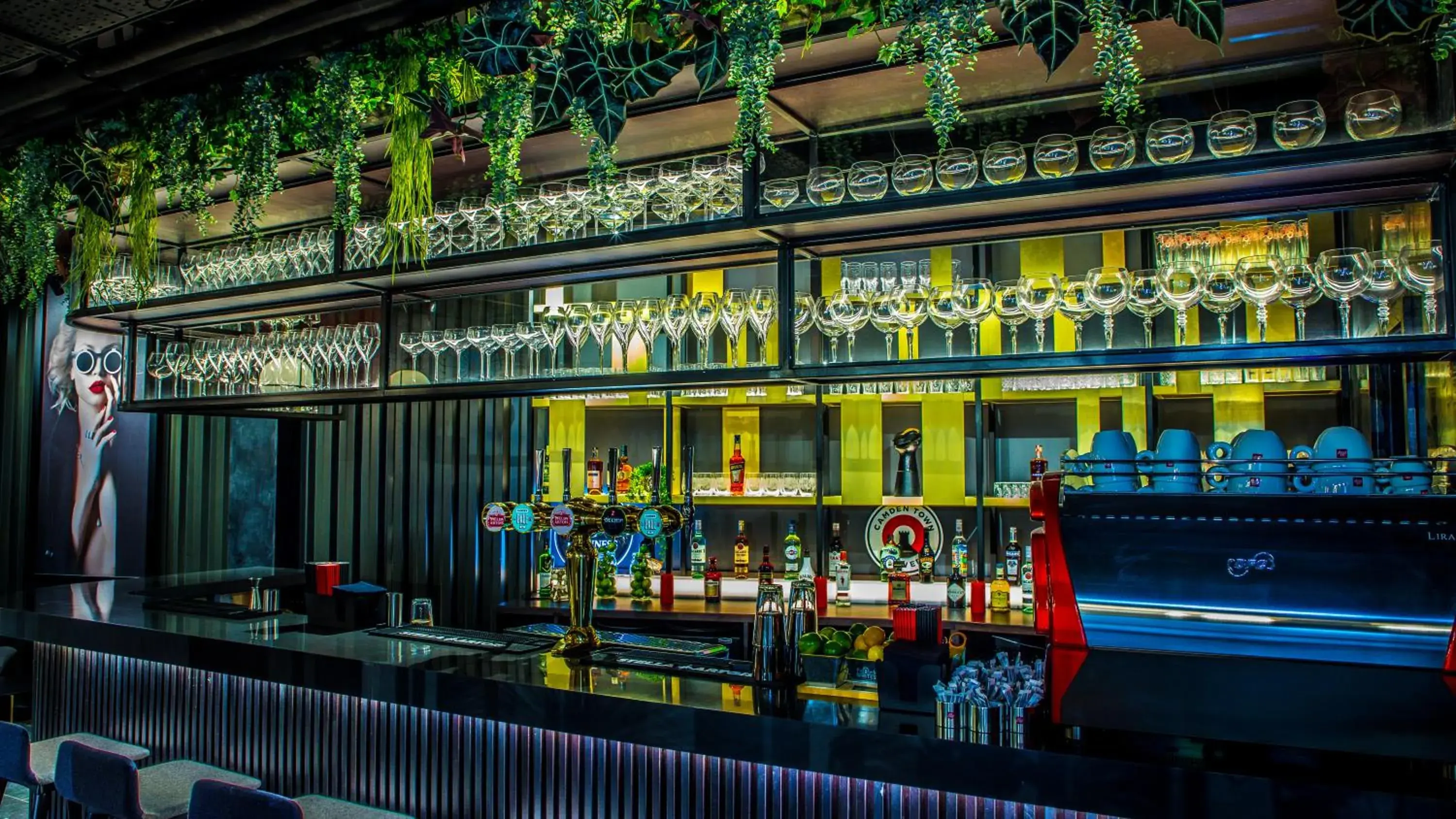 Lounge or bar in Radisson RED London Greenwich The O2 Lounge or bar in Radisson RED London Greenwich The O2