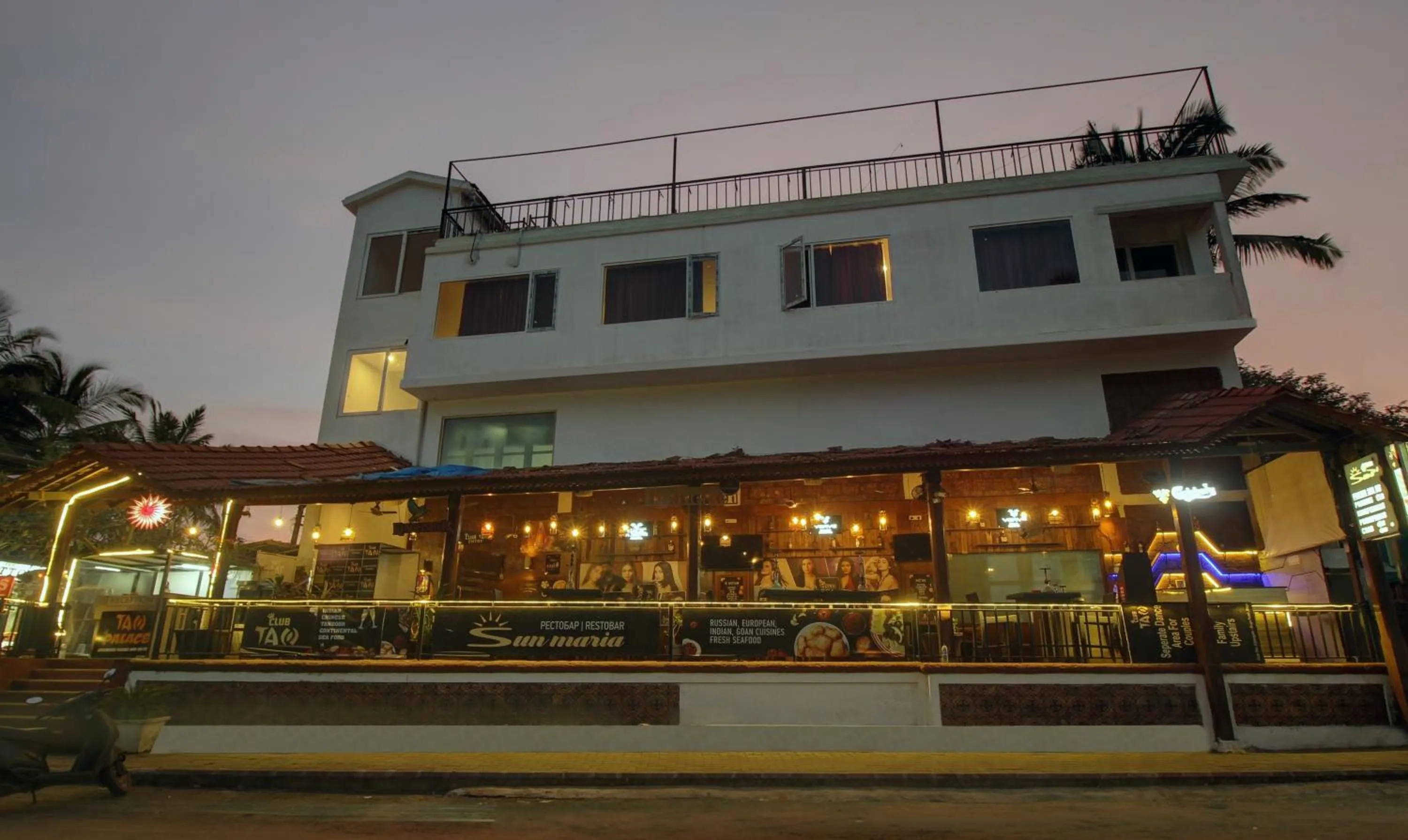 Property building in Itsy Hotels Tao Residency, 2 Minutes Walk From Baga Beach