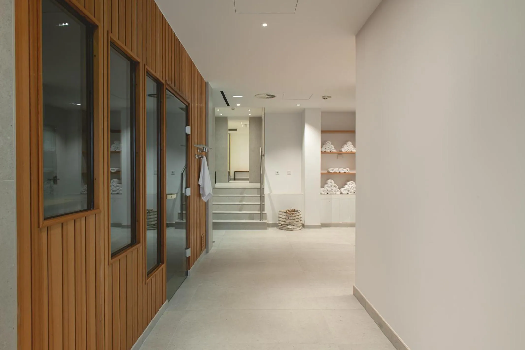 Spa and wellness centre/facilities in Hotel VierJahreszeiten am Seilersee