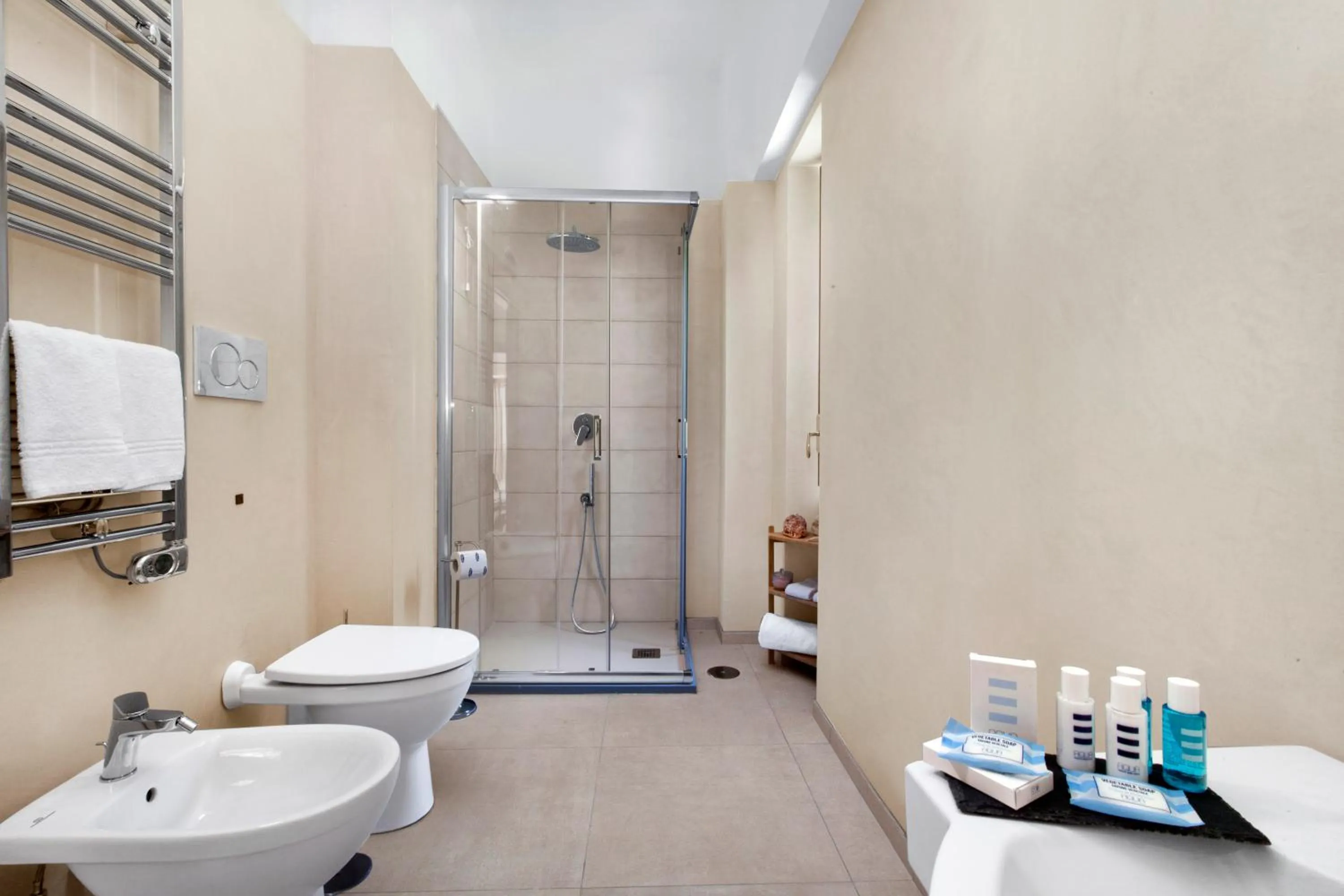 Bathroom in Torna a Surriento Suites
