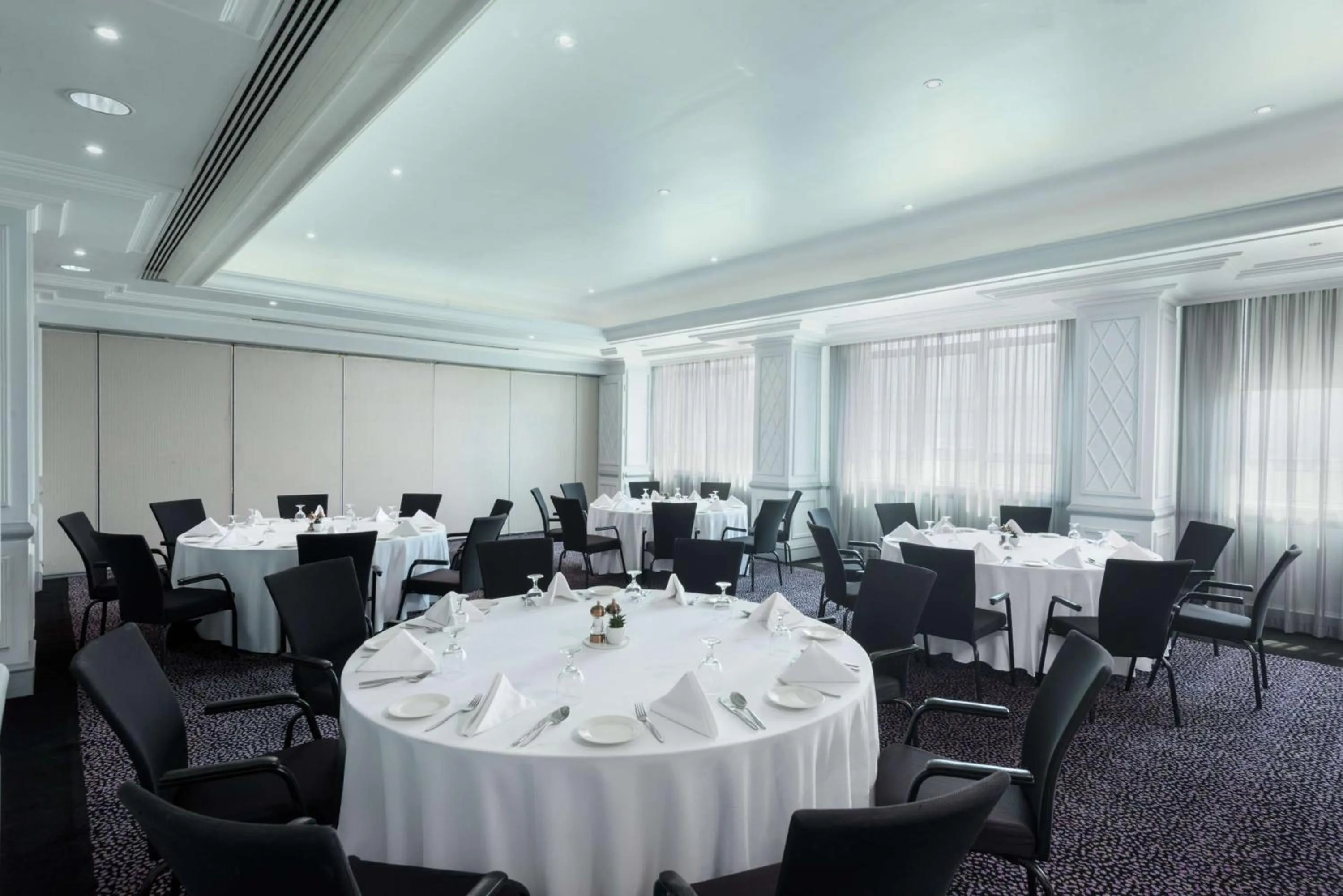 Meeting/conference room in Radisson Blu Hotel, Muscat