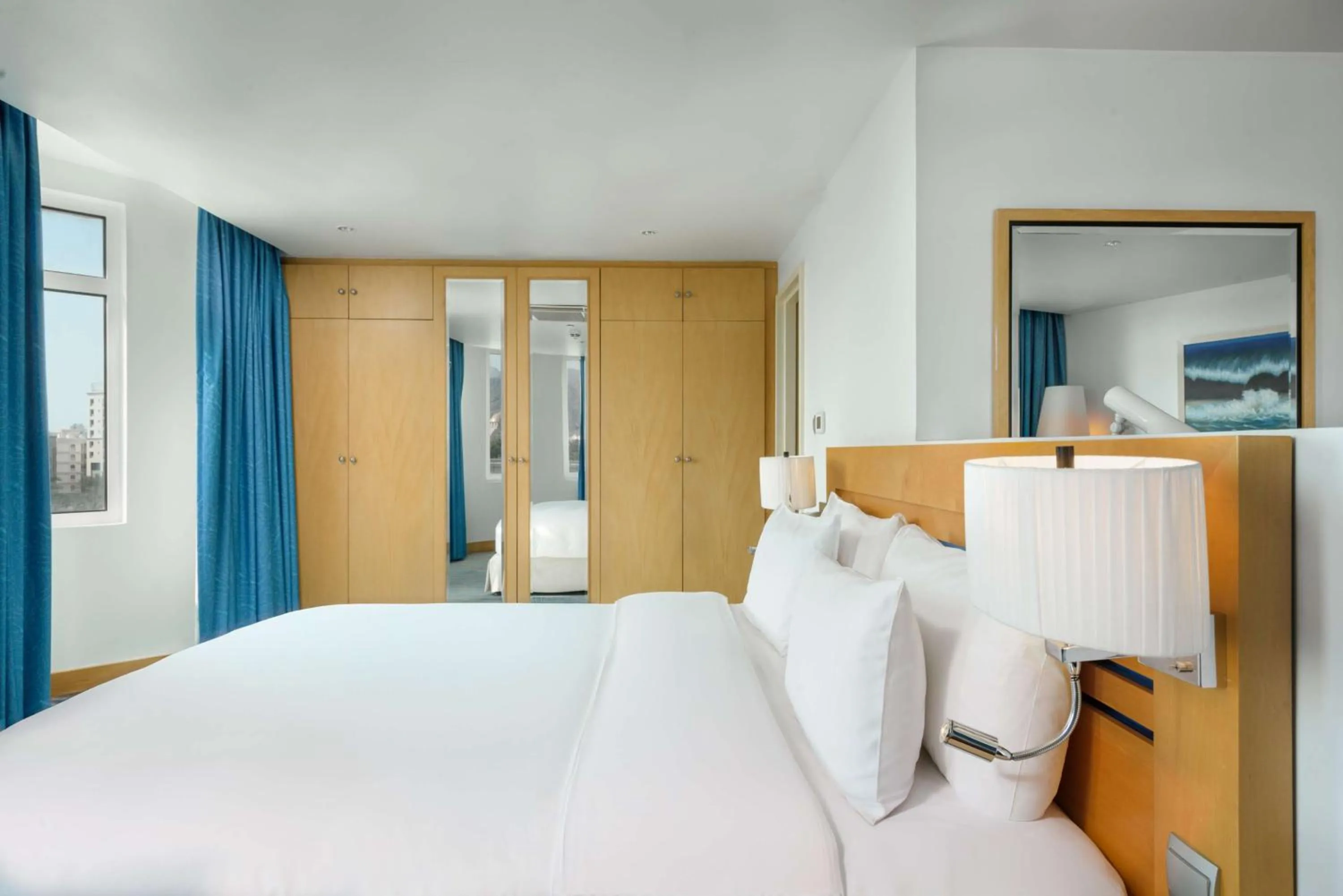 Photo of the whole room, Bed in Radisson Blu Hotel, Muscat