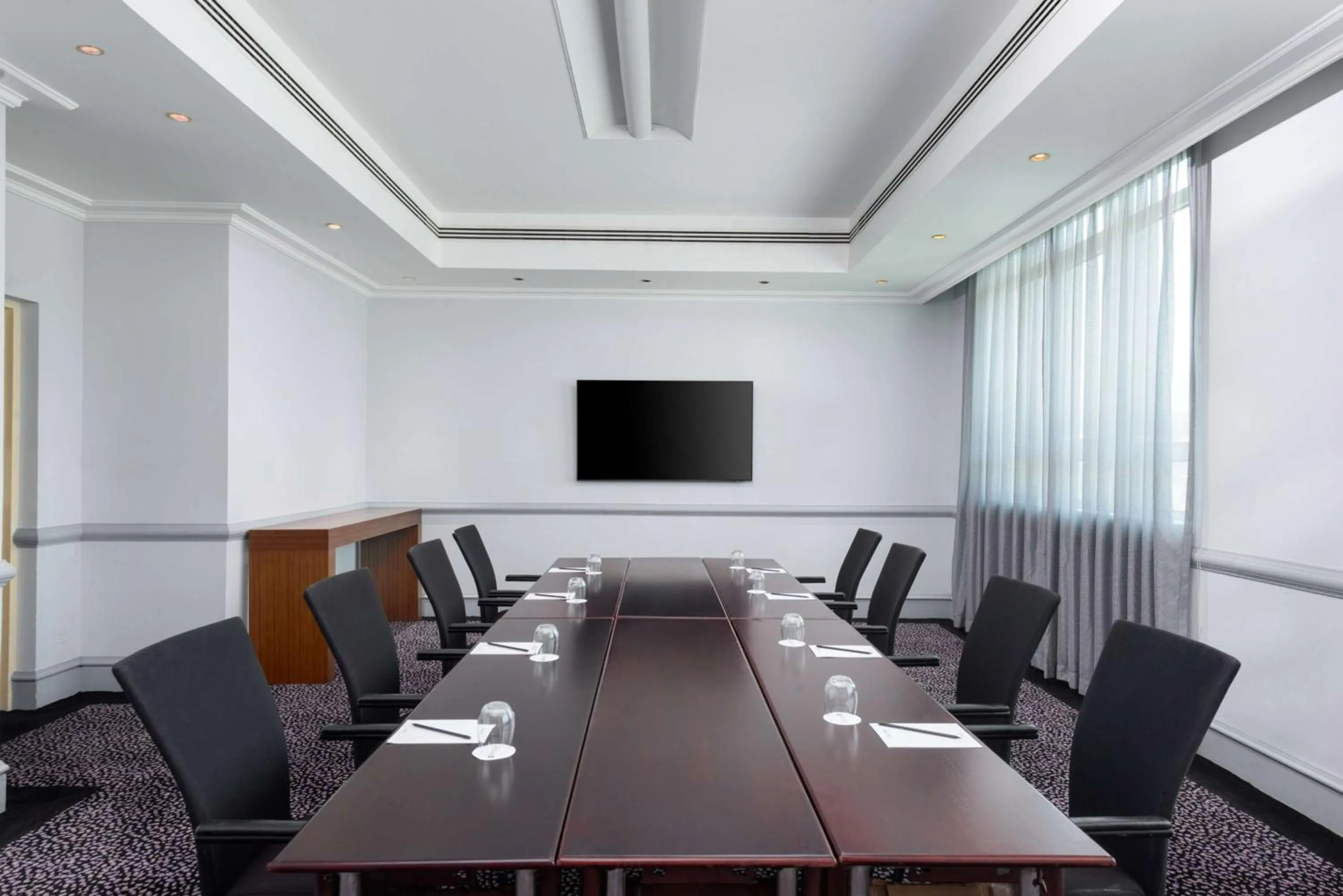 Meeting/conference room in Radisson Blu Hotel, Muscat