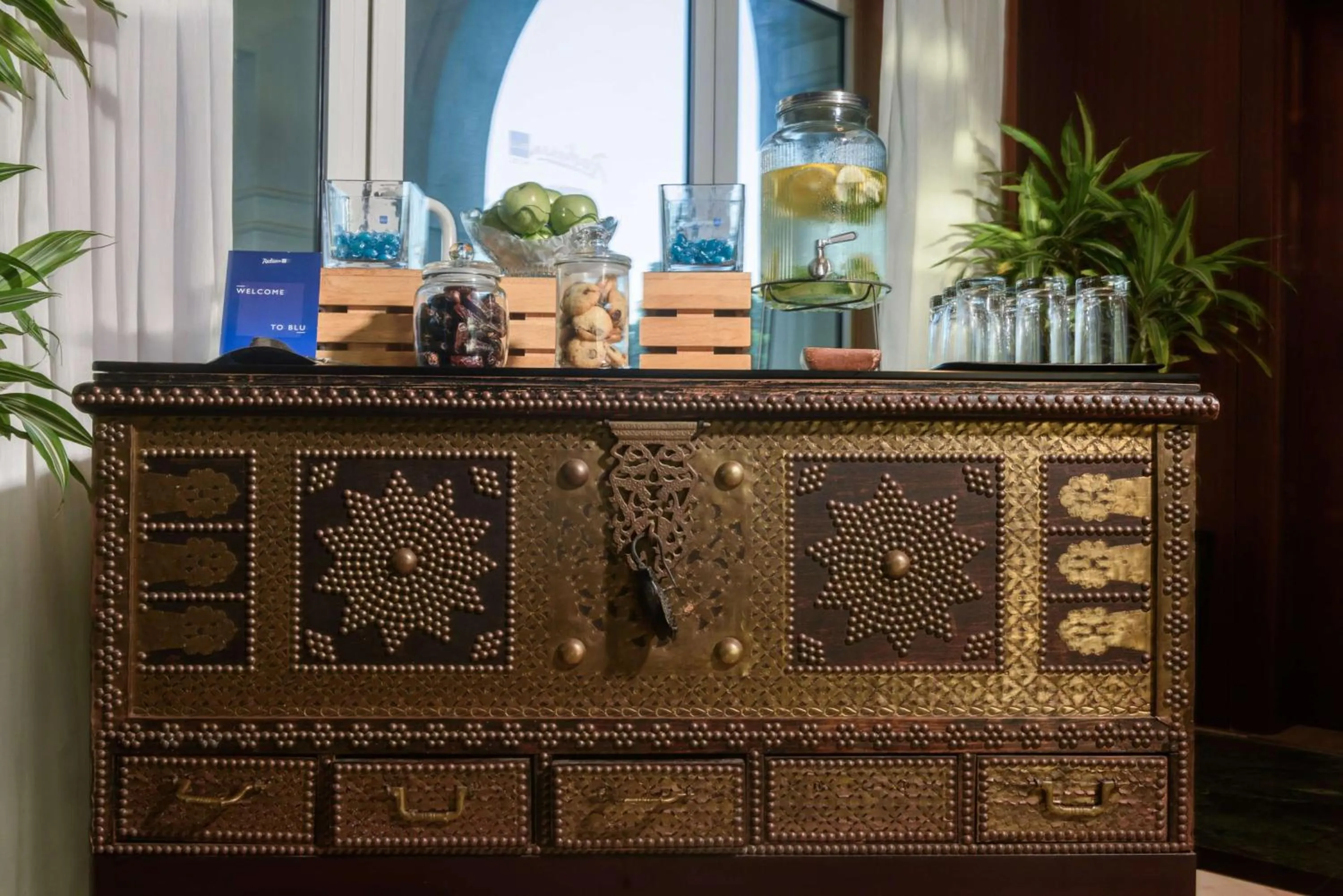 Lobby or reception in Radisson Blu Hotel, Muscat