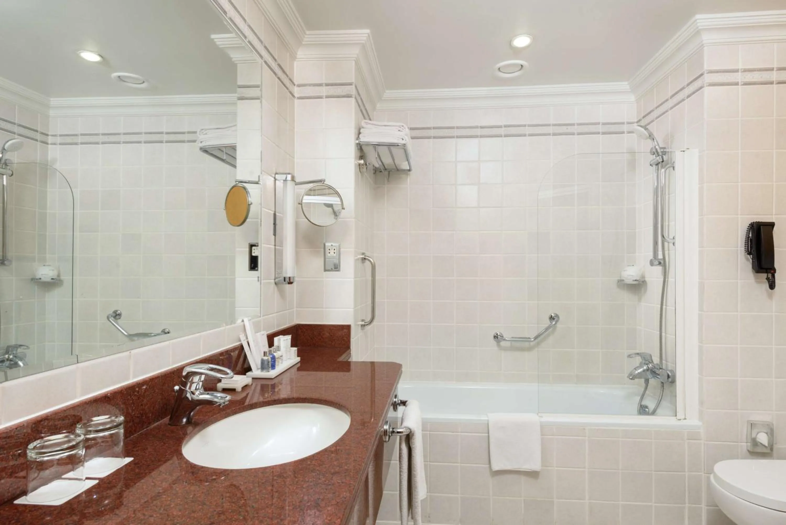 Bathroom in Radisson Blu Hotel, Muscat