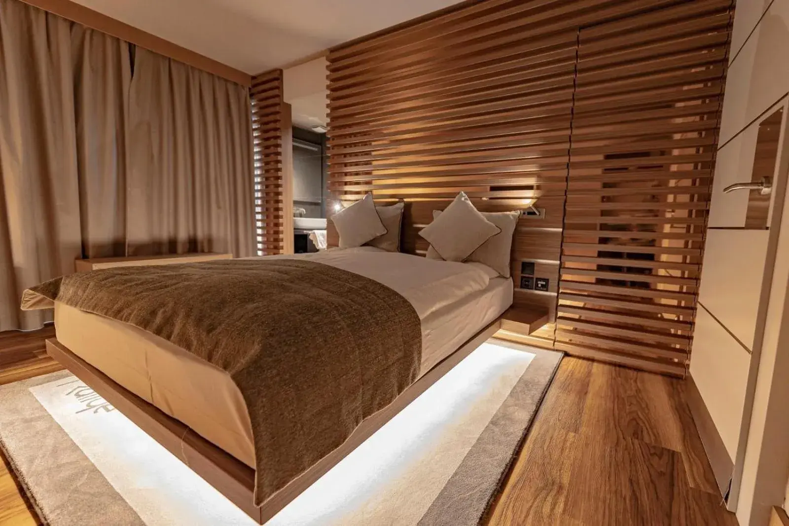 Hôtel Rallye & Entrées aux Bains de la Gruyère Hôtel Rallye & Entrées aux Bains de la Gruyère