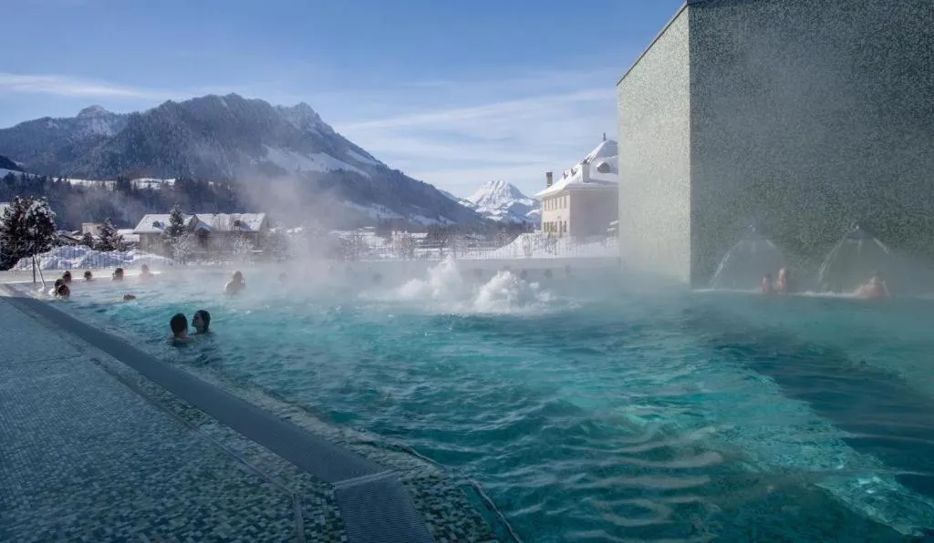 Spa and wellness centre/facilities in Hôtel Rallye & Entrées aux Bains de la Gruyère