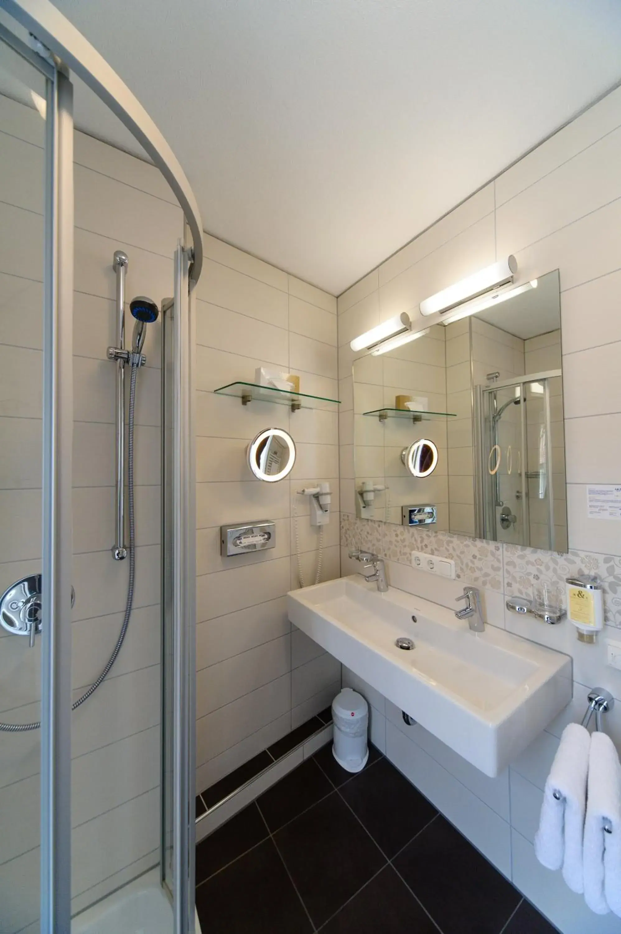 Comfort Double Room in Akzent Hotel Goldner Stern Comfort Double Room in Akzent Hotel Goldner Stern