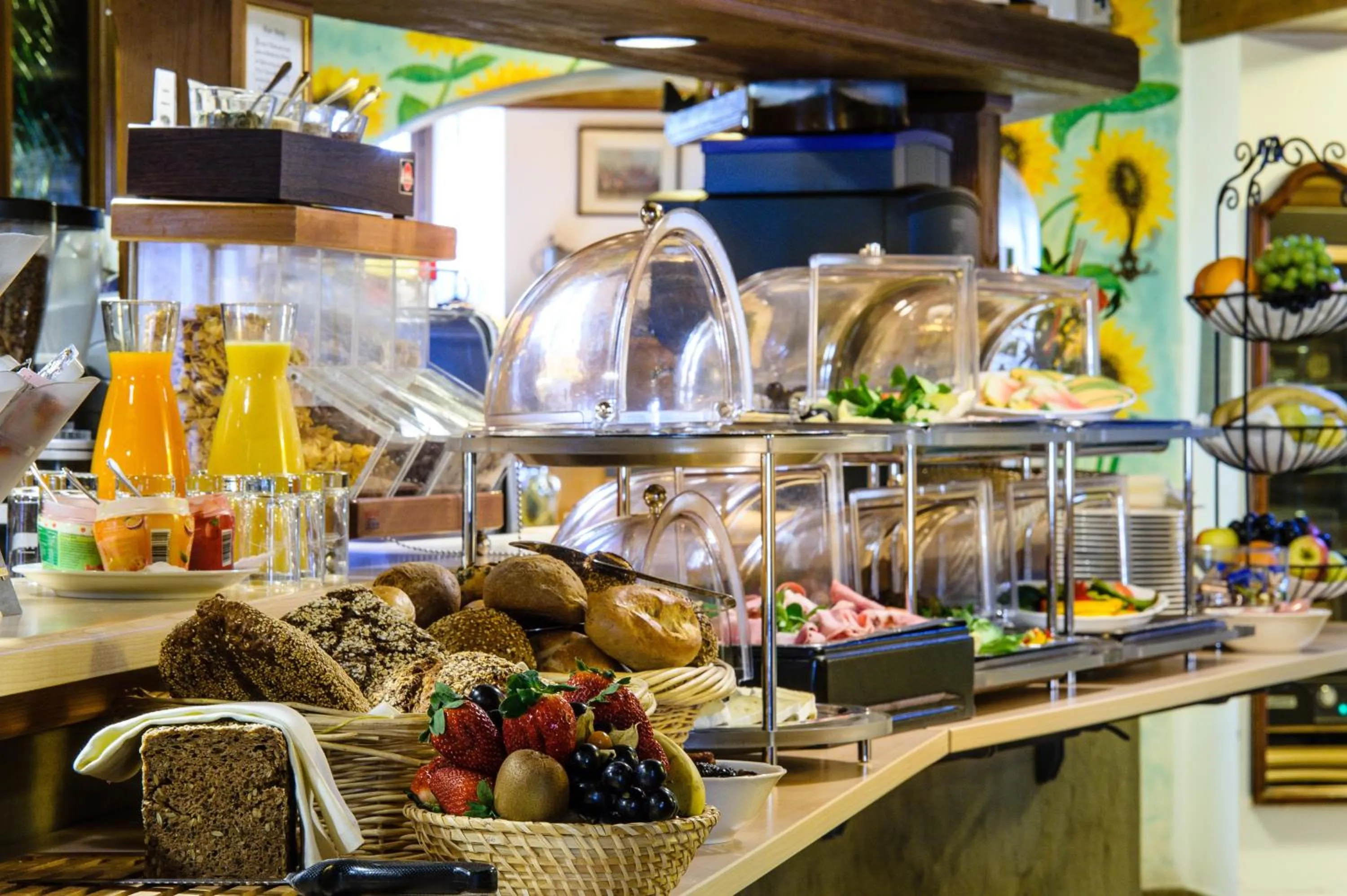 Restaurant/places to eat in Akzent Hotel Goldner Stern