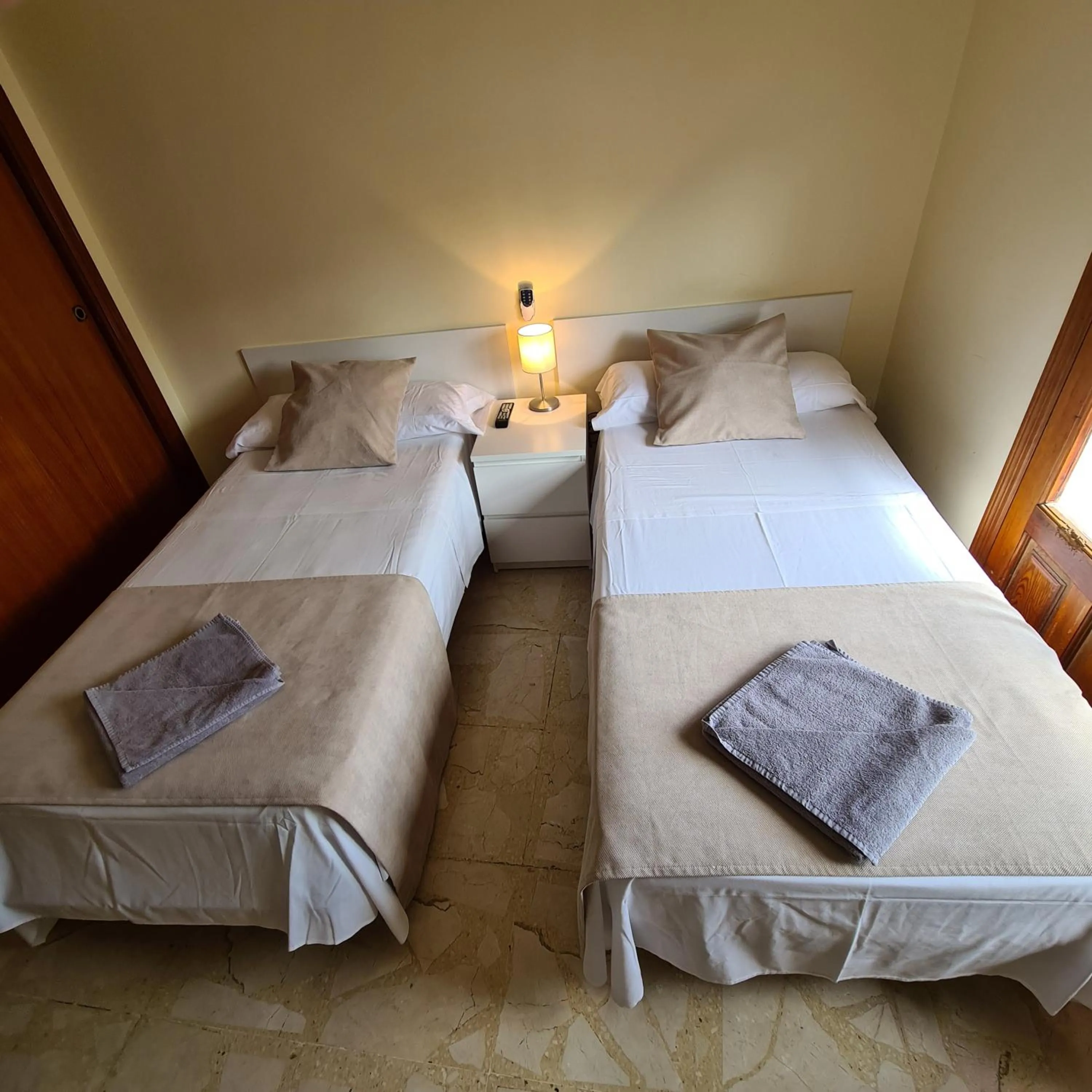 Bed in H Los Rafaeles