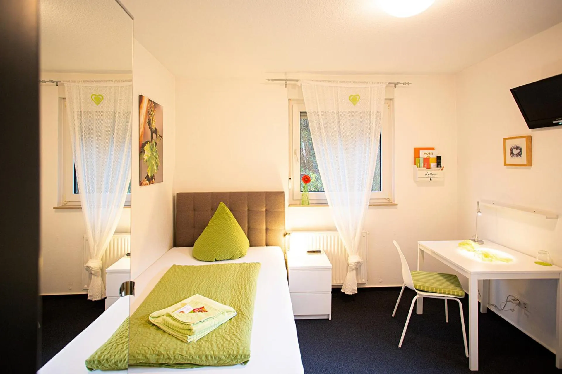 Large Twin Room - single occupancy in Hotel Emmerich