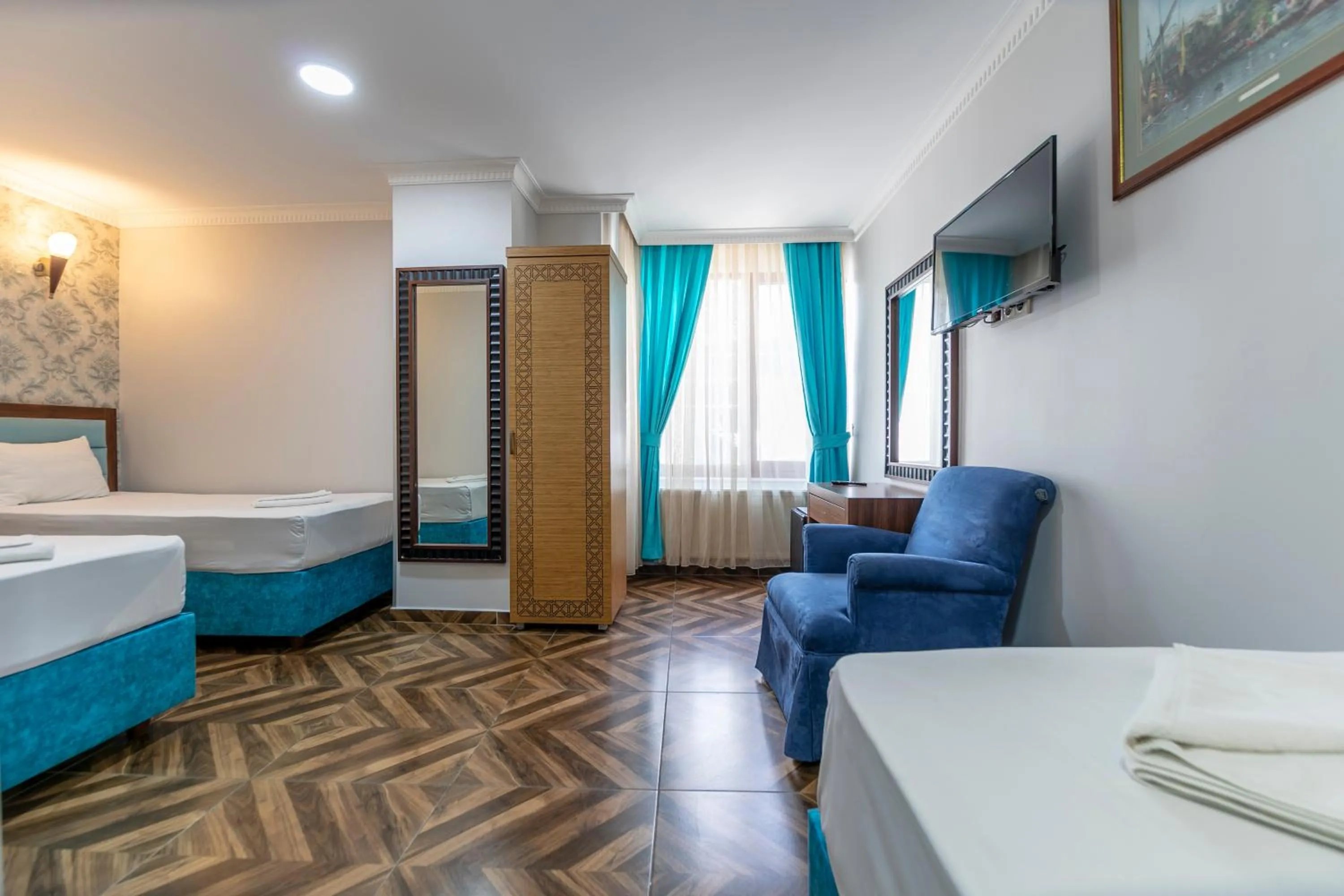 Photo of the whole room, Bed in HOTEL ÜMİT YENİKAPI